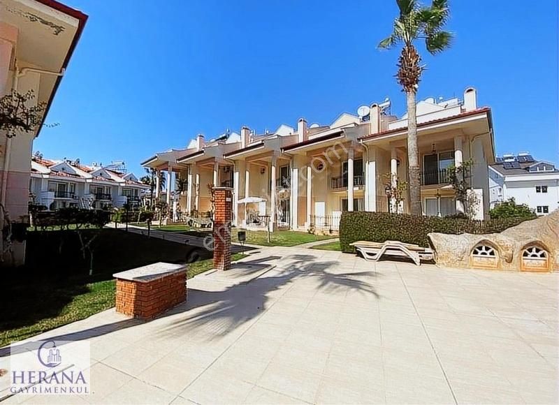 Sahile 300m. Havuzlu Nezih Site İçerisinde Satılık Köşe Villa - Görsel 22