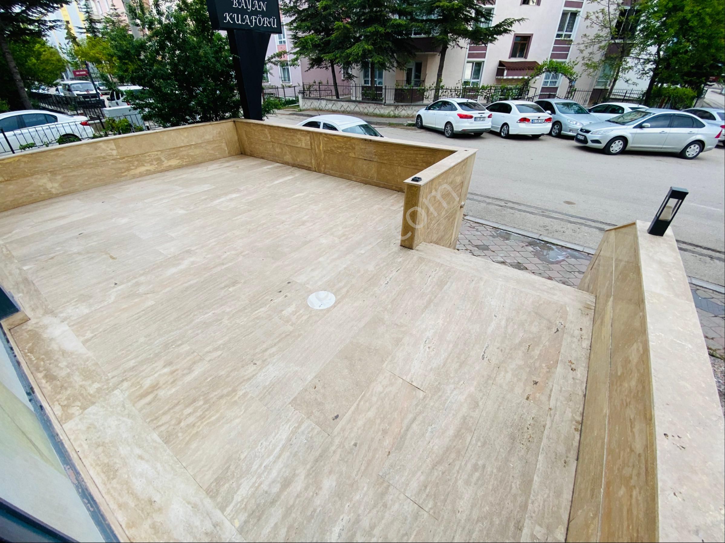 Devren Mülkiyetiyle Birlikte Satılık Bayan Kuaförü Ve Malzemeleri - Görsel 27