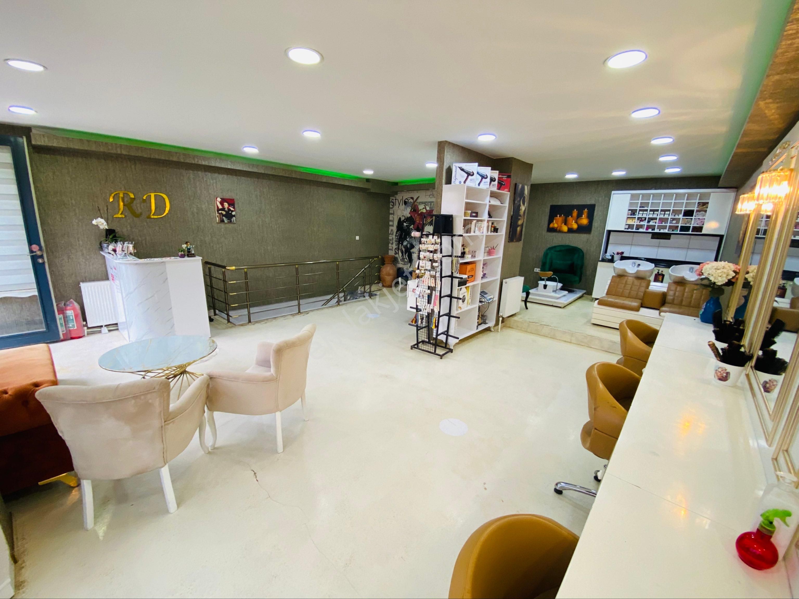 Devren Mülkiyetiyle Birlikte Satılık Bayan Kuaförü Ve Malzemeleri - Görsel 8