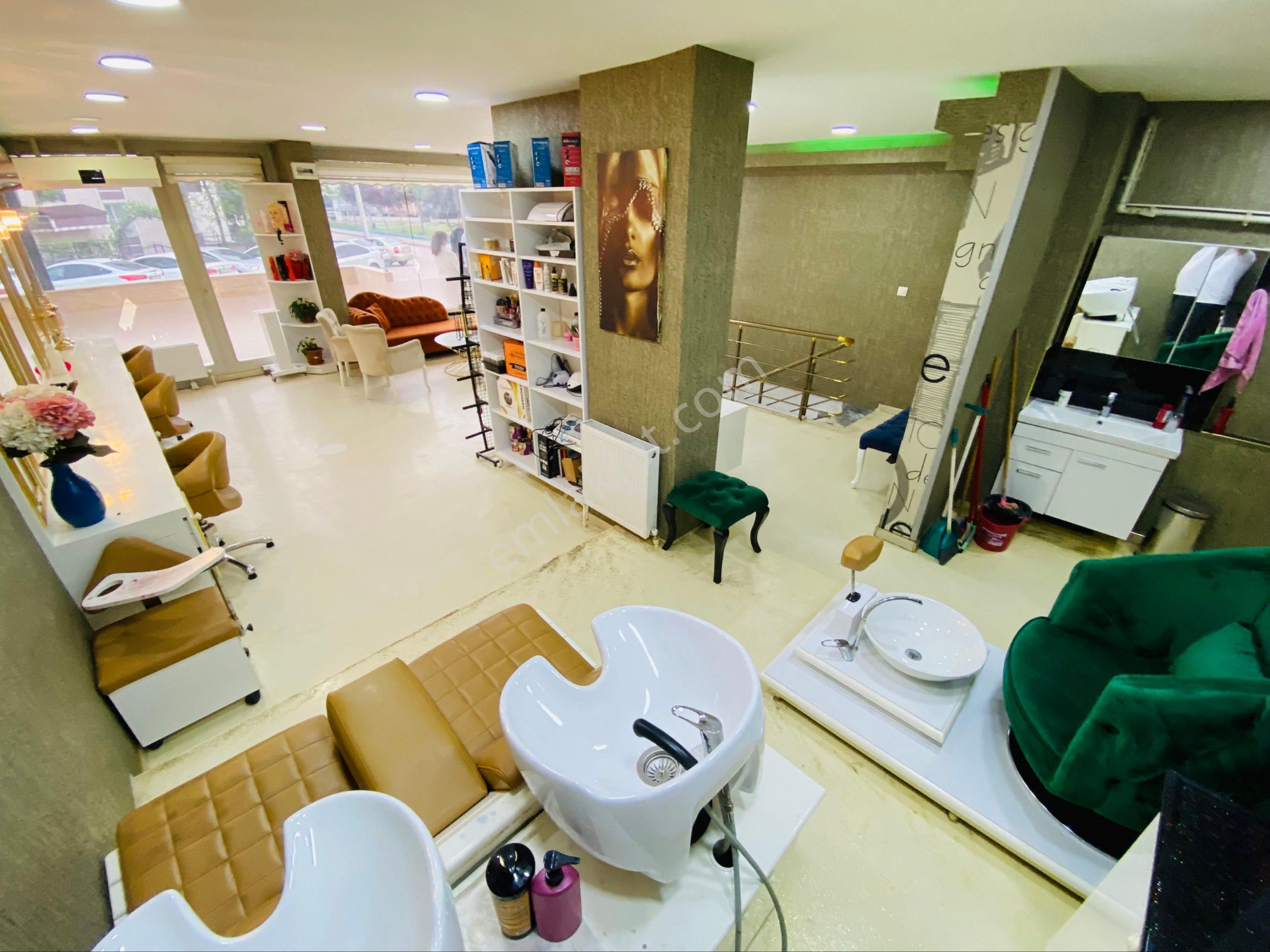 Devren Mülkiyetiyle Birlikte Satılık Bayan Kuaförü Ve Malzemeleri - Görsel 10