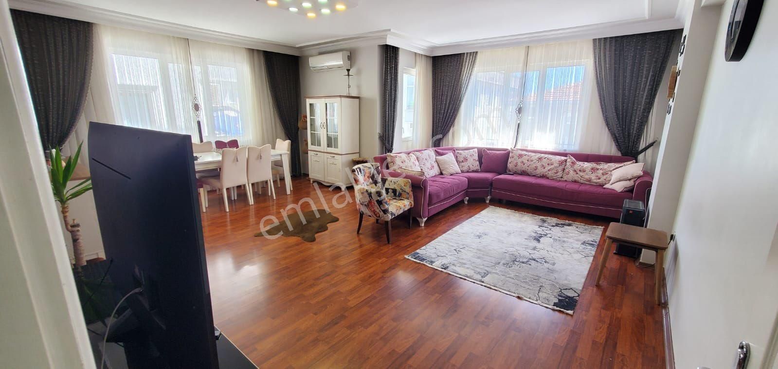 3 + 1 Satılık Daire Kiracısız Asansorlu