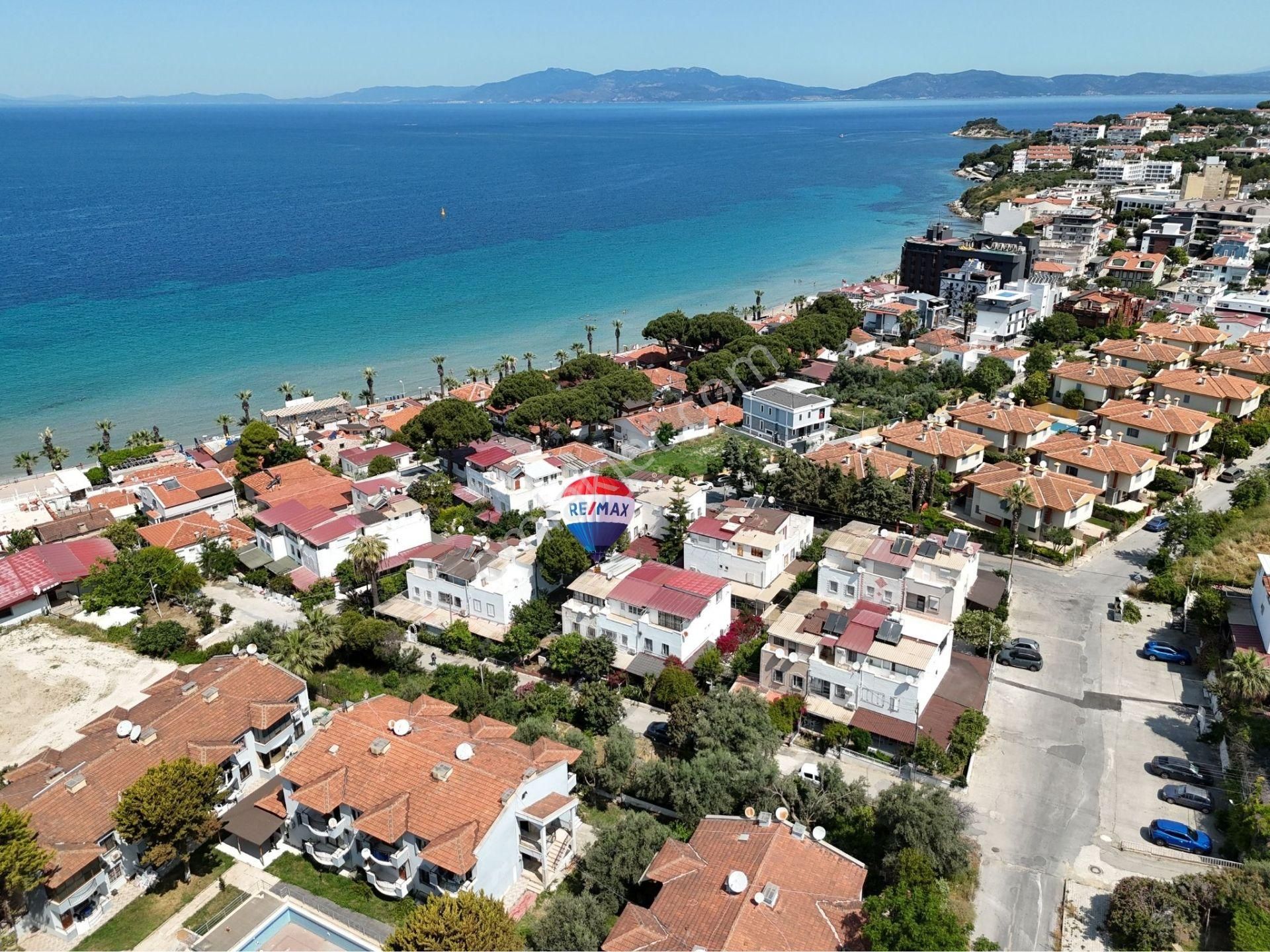 Kuşadası, Kadınlar Denizi'nde, Denize 100 Metre Mesafede Satılık Emsalsiz Yazlık