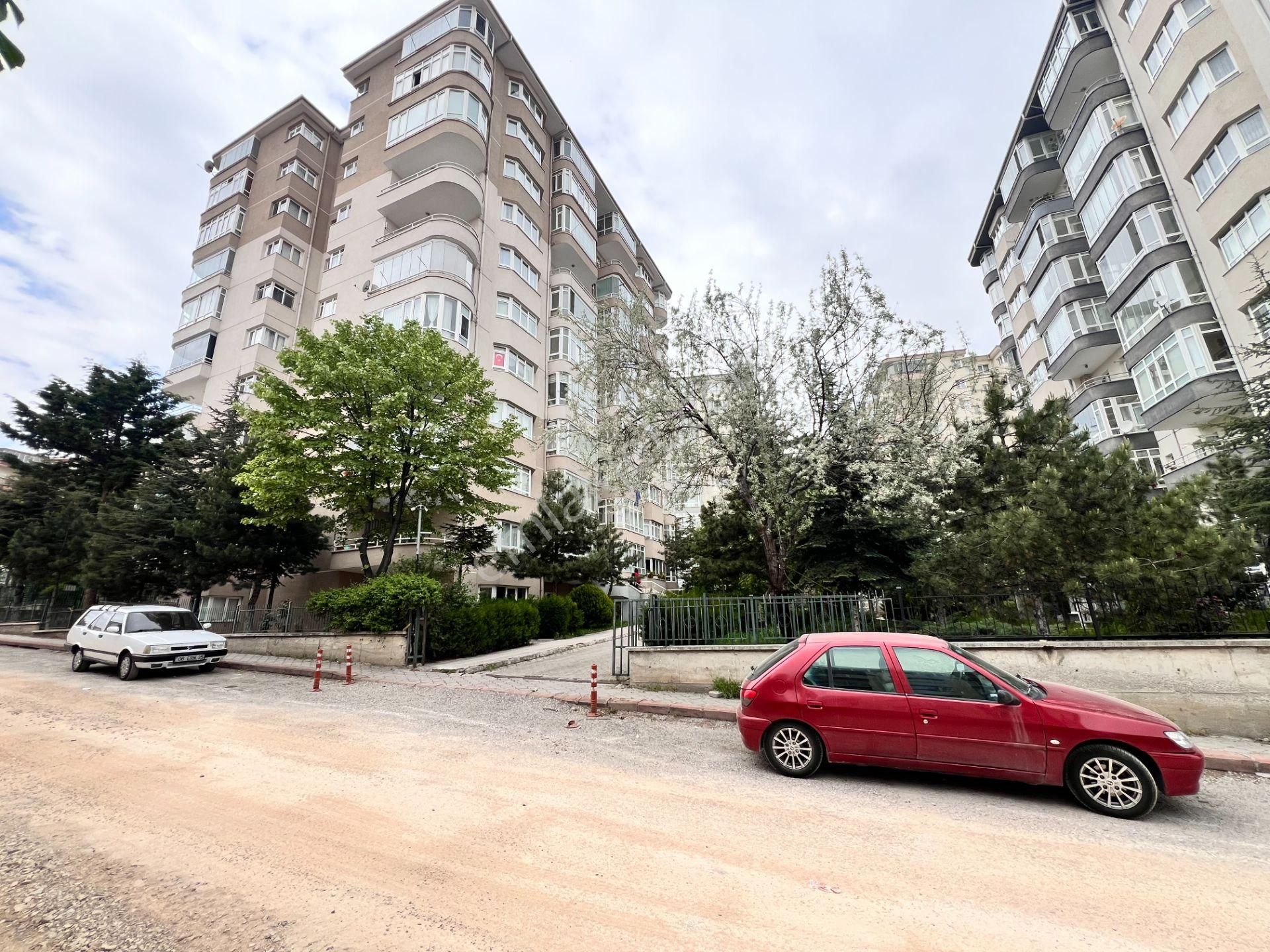 Ufuk Kılıç Emlak'tan Kupon 3+1'' Asansörlü Site'de 140m² Güney Masrafsız!