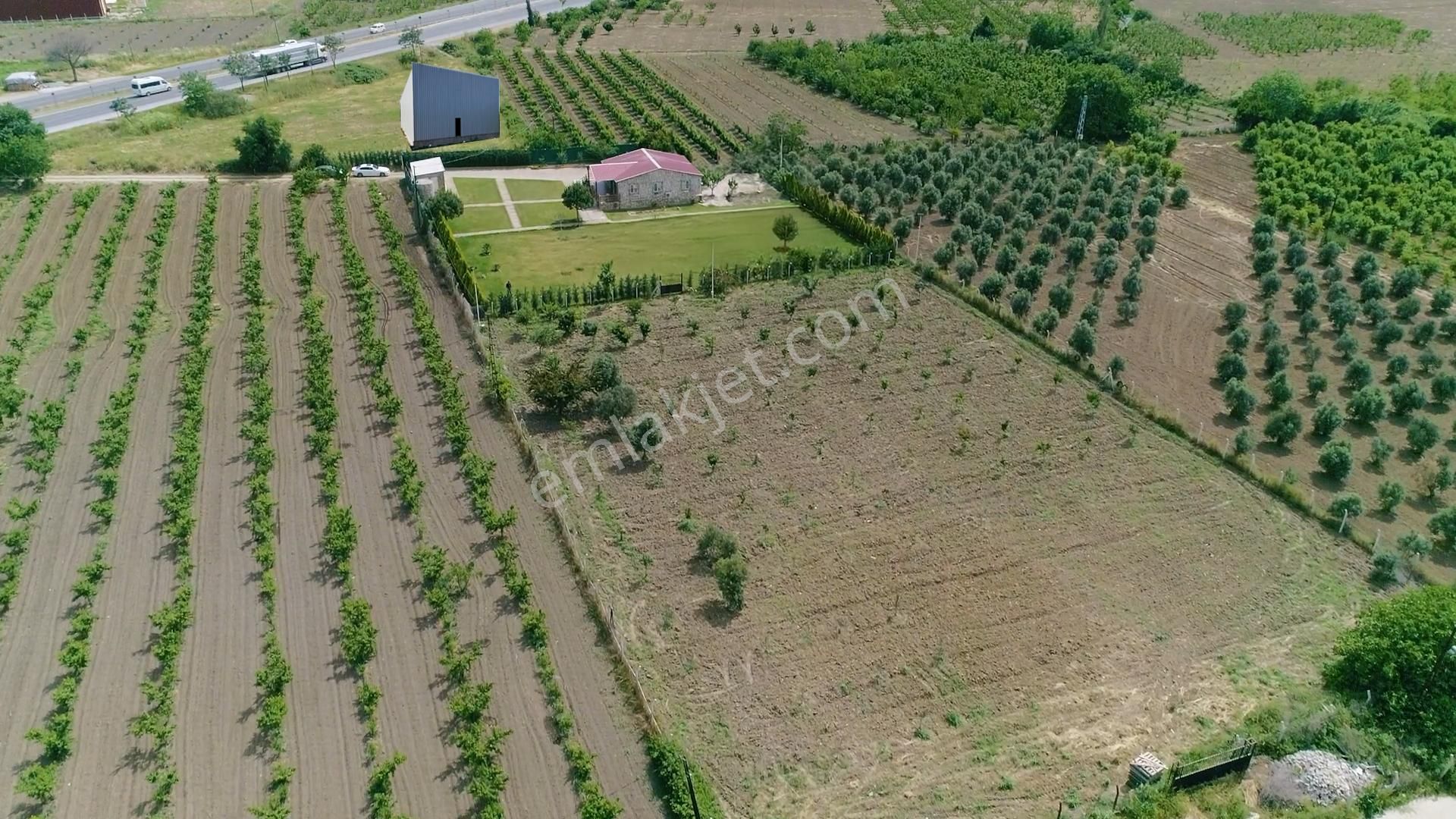Kemalpasa Ankara Asfaltı Uzerinde Emsalsız Konumda Depo