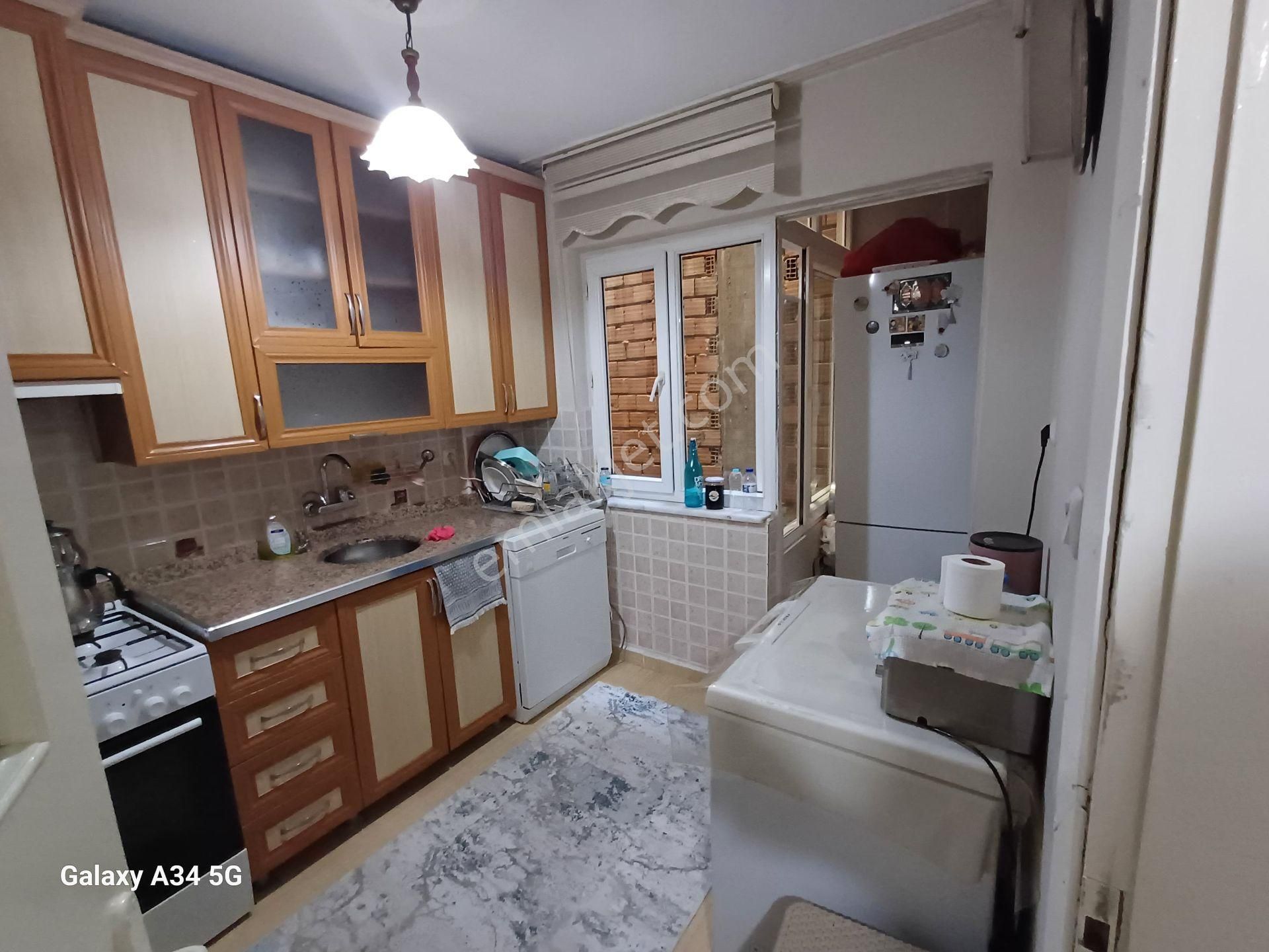🏡 Merkezefendi Mahallesi 🏡 ✅3+1 120 M2 5 Katlının 3 Katı ❇️ Kapalı Mutfak