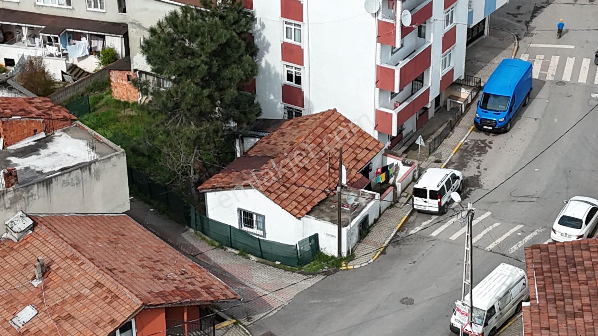 S.beyli Ahmetyesevi Mahallesi 199m2 Müstakil Tapulu Köşebaşı Ev