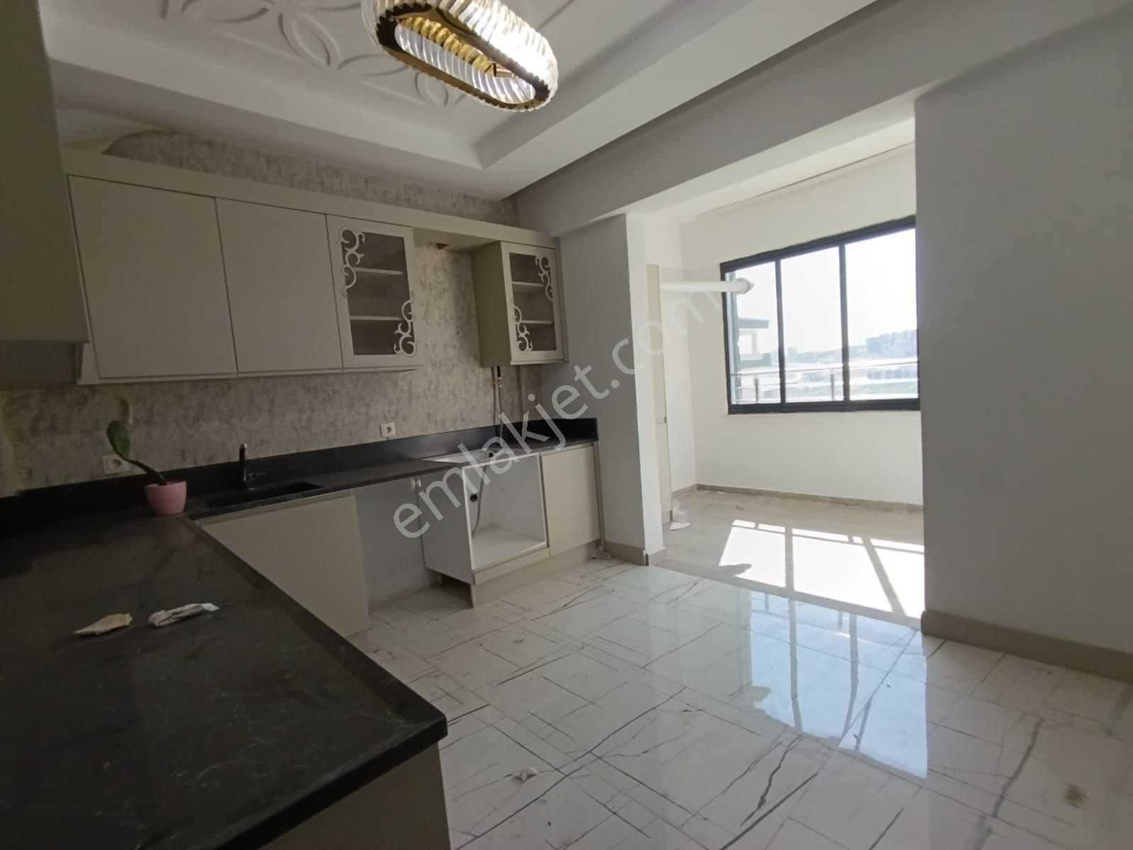 Gaziantep Ertuğrul Gazi Mah Satılık 3.5+1 Arakat Daire
