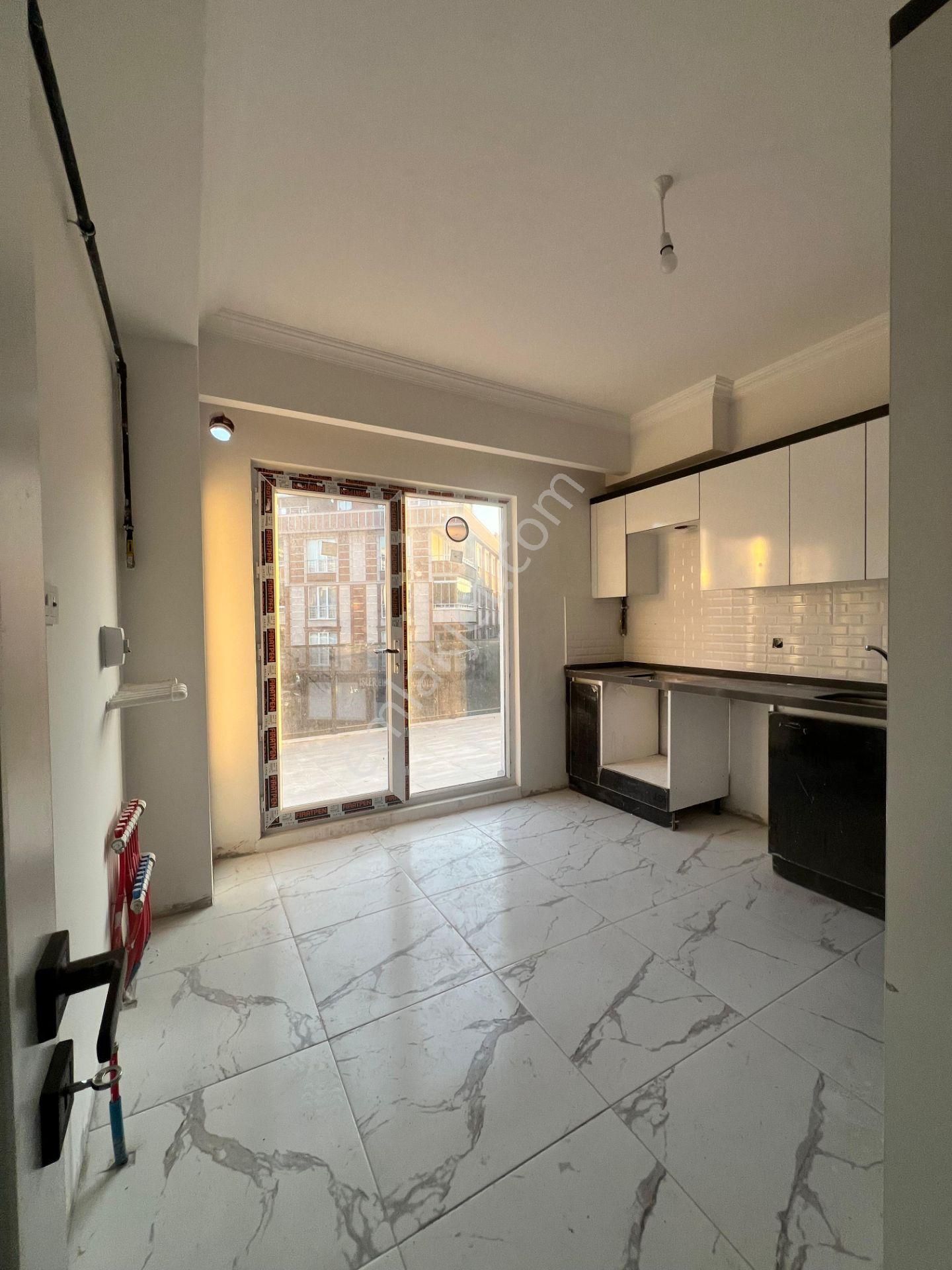 Çalışkan Gyo Dan Arnavutköy Merkezde Butük Sitede 3+1 Arakat