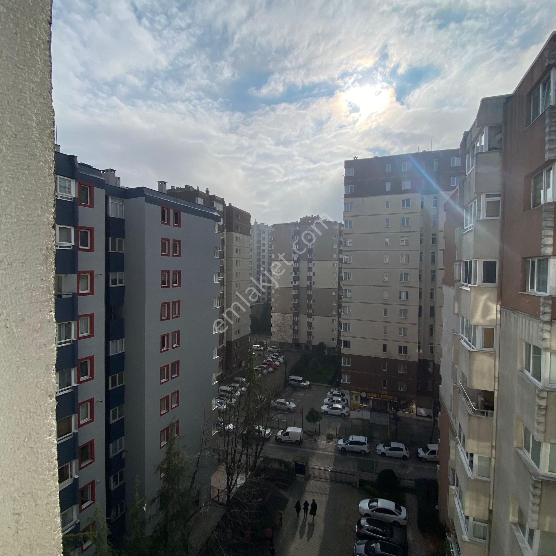 Cumhuriyet Mahallesinde 3+1 Satılık Daire