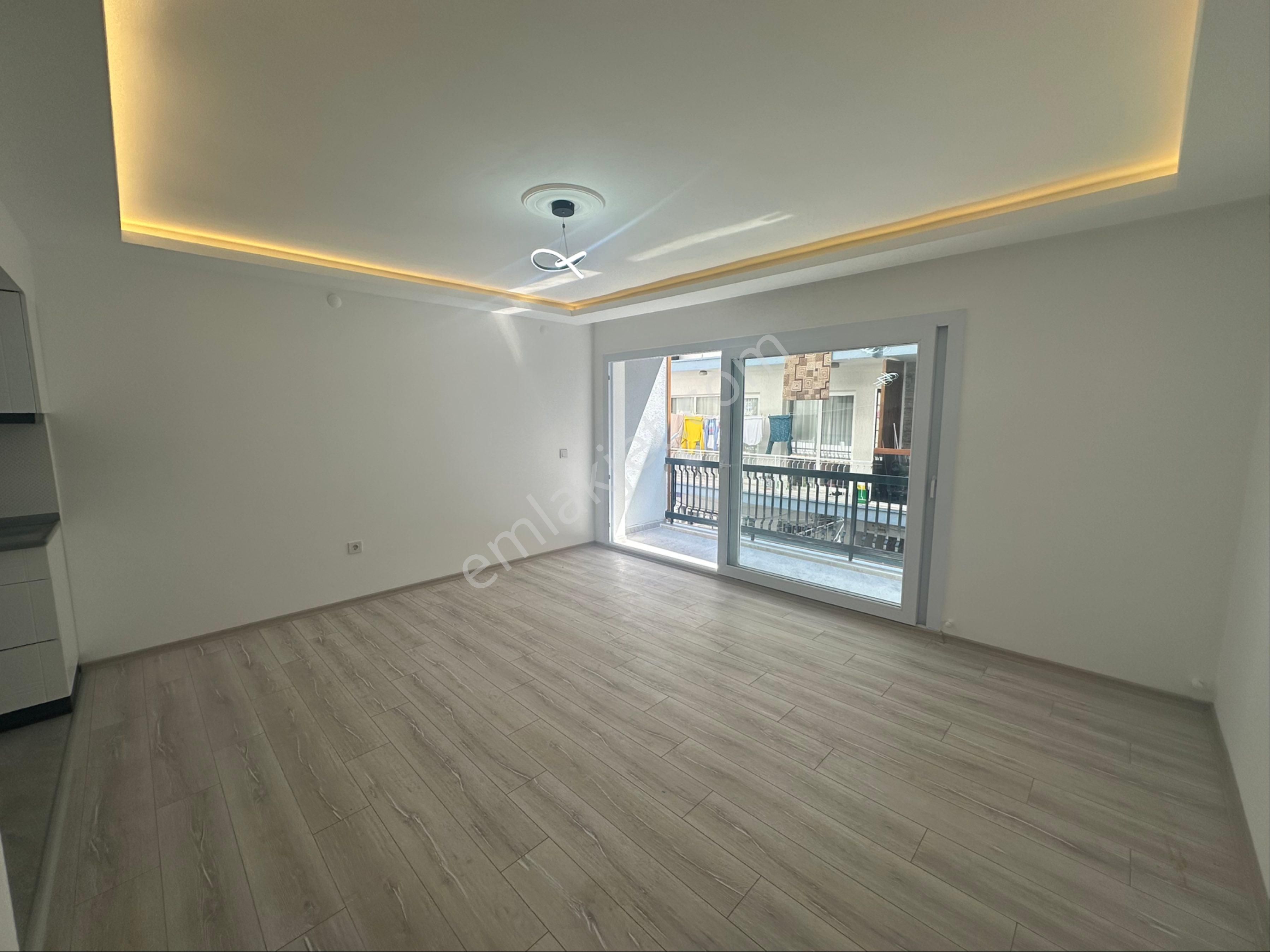 Kuşadası Merkez ‘de 2+1 Satılık Daire