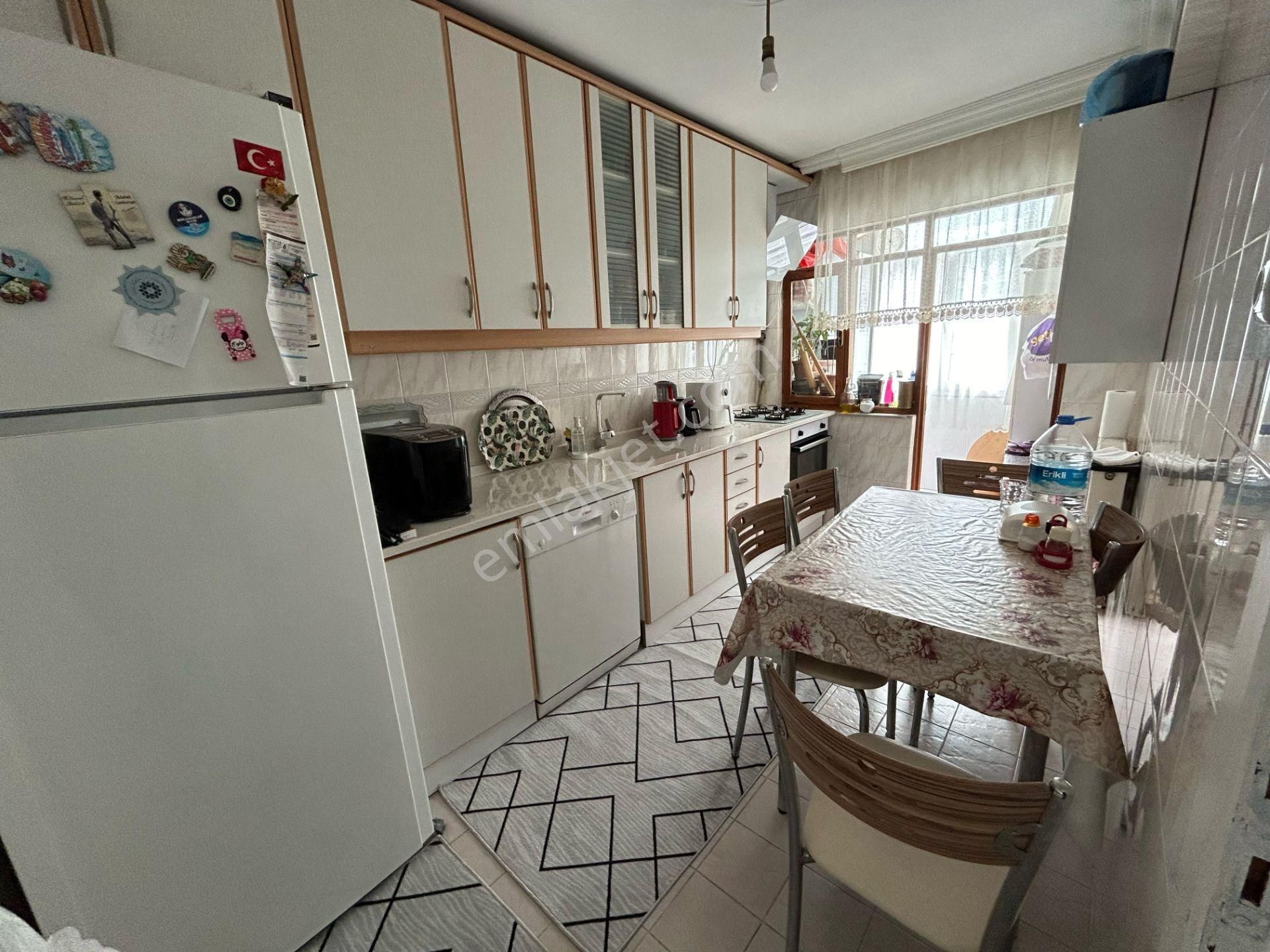 Bursa Yıldırım Hacıseyfettin Mah Manzaralı Arakat Yatırıma Uygun 2+1 Daire