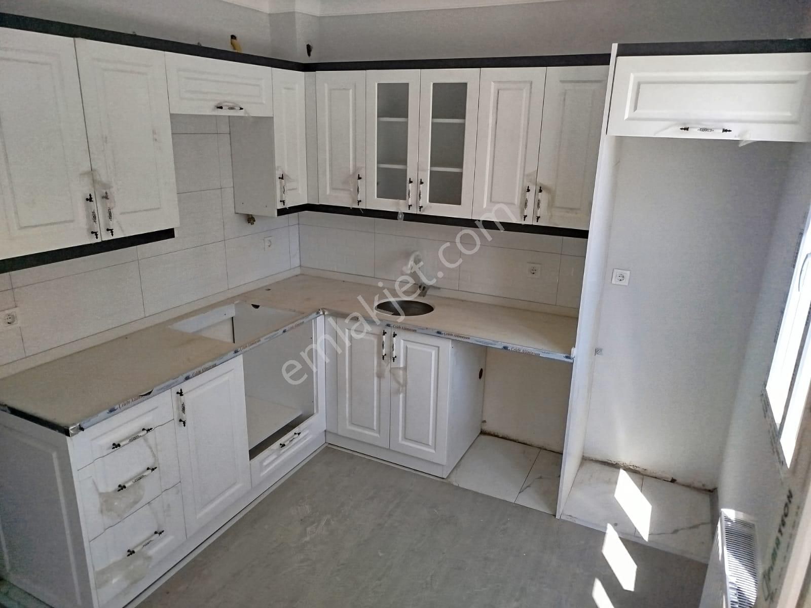 🏡 Cengiztopel Mahallesi 🏡 ✅1+1 60 M2 5 Katlının Zemin Katı ❇️ Kapalı Mutfak