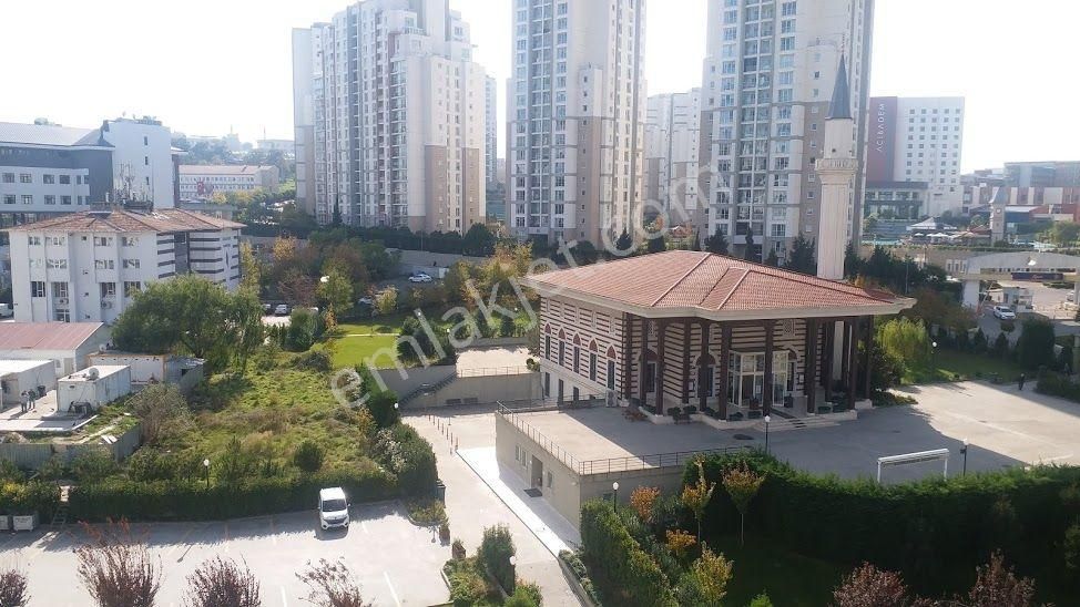 Atakent Lounge 2 Sitesinde Arakat Eşyalı Balkonlu Satılık 1+1 67m2 Daire