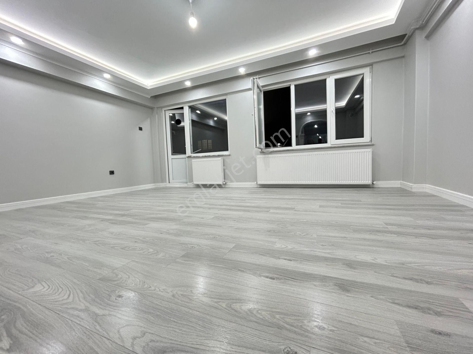 Nidamdan Şible Durmuş Sit.de 2+1 95m2 2.kat Kombili Lüx Daire