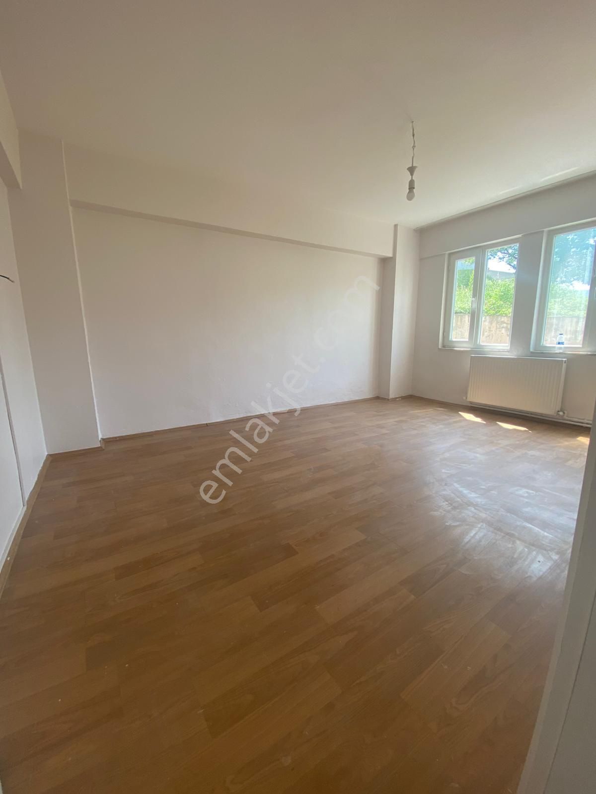 Nidamdan Emirsultanda 2+1 90 M Ara Kat Kombili Daire