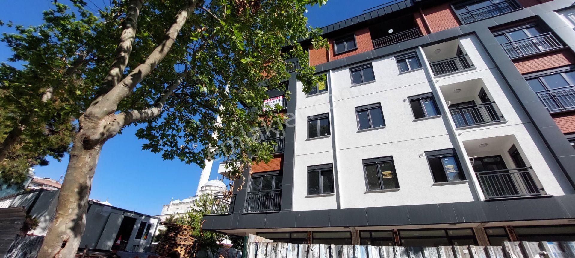 Maltepe Merkezde Yeni Sıfır Binada Cadde Üzerinde 2+1 Daire