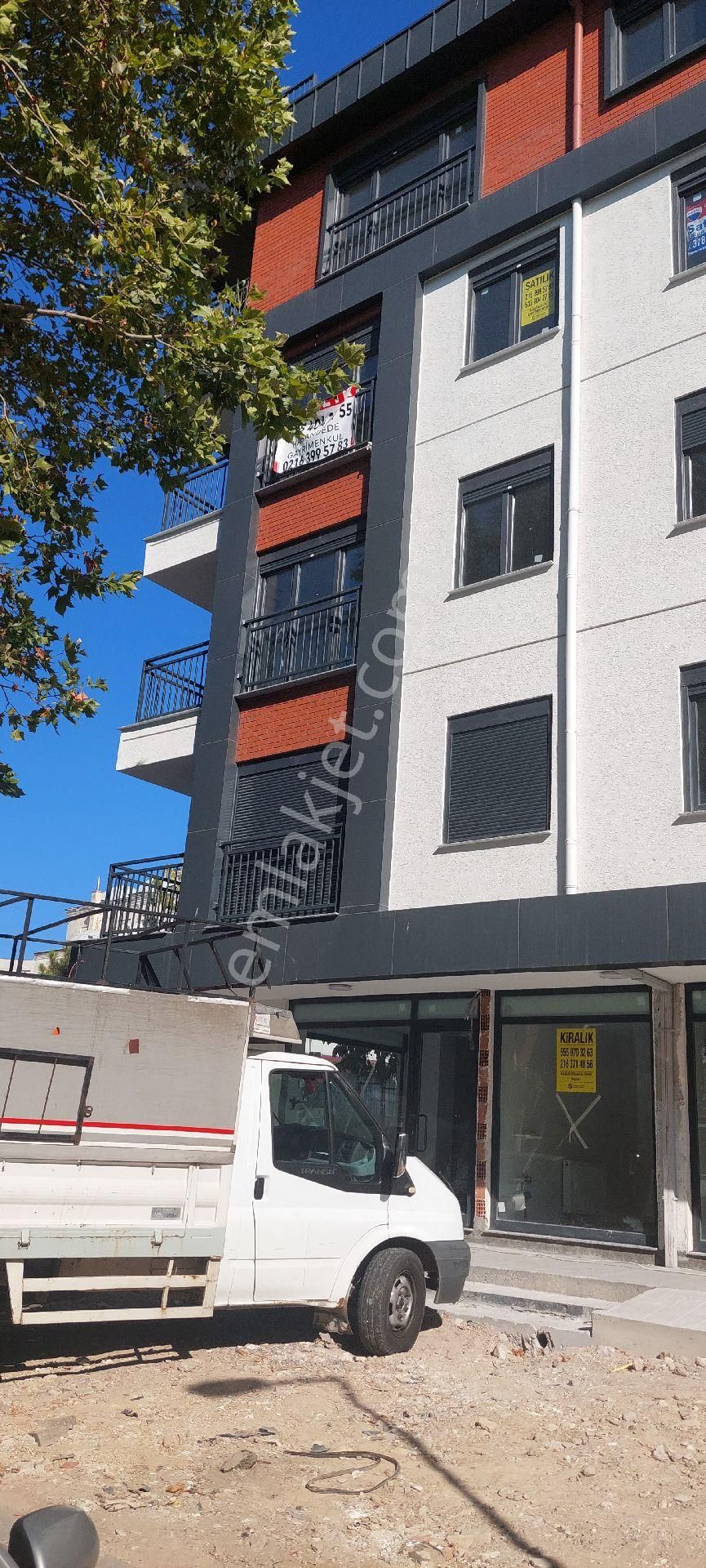 Maltepe Merkezde Yeni Sıfır Binada Cadde Üzerinde 2+1 Daire