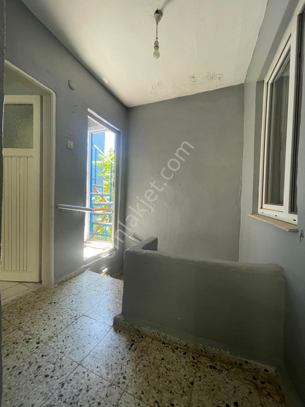 Premar Ayvada'dan Ayvalık Merkez'de Teraslı 2 Katlı 2+1 Taş Rum Evi - Görsel 16