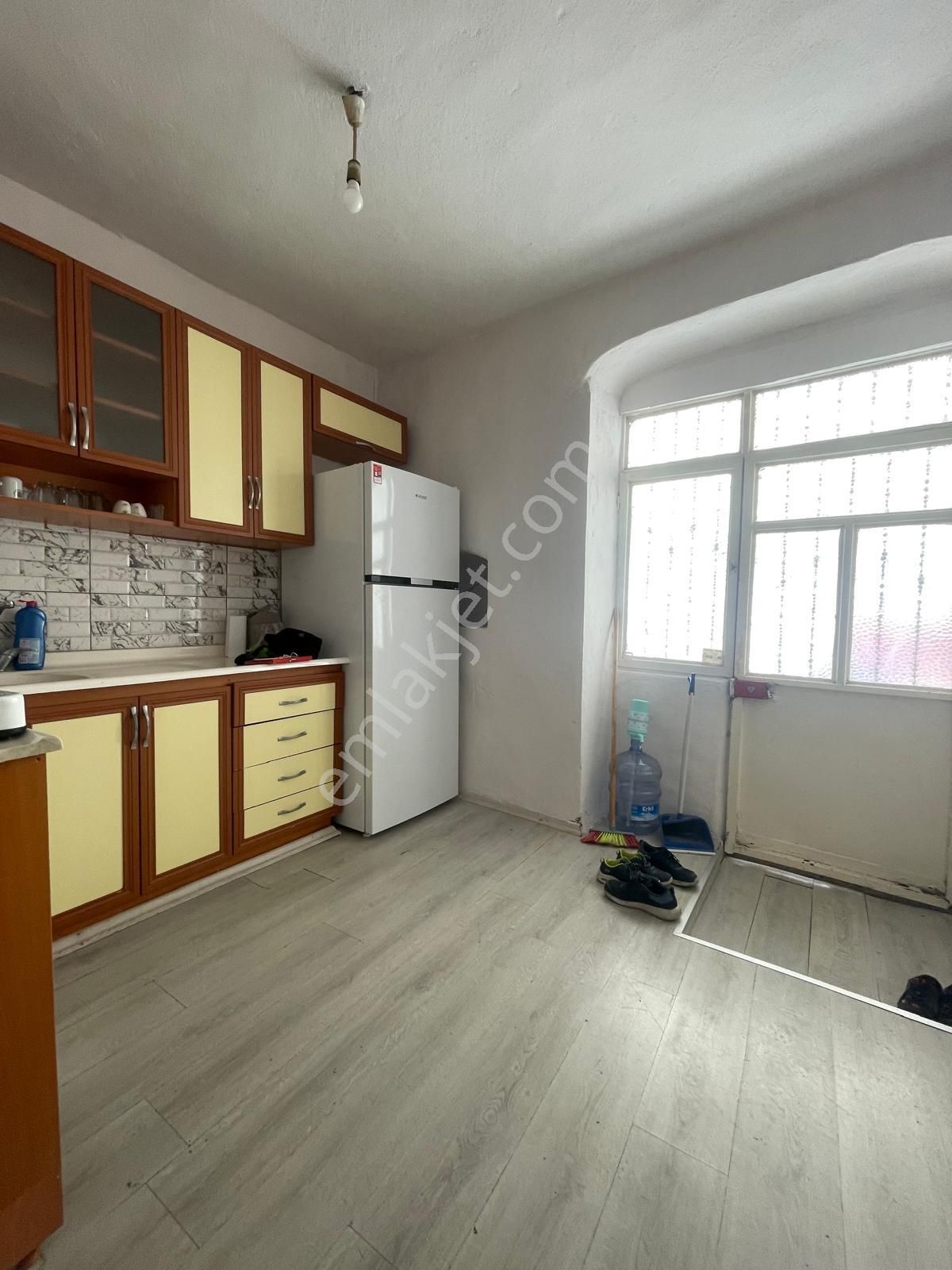 Premar Ayvada'dan Ayvalık Merkez'de Teraslı 2 Katlı 2+1 Taş Rum Evi - Görsel 4