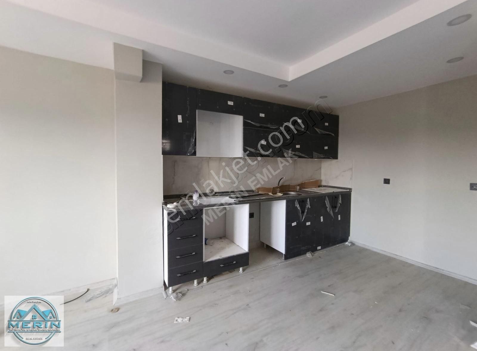 Varsak Demirel Mahallesinde Sıfır 1+1 Yüksek Giriş Daire
