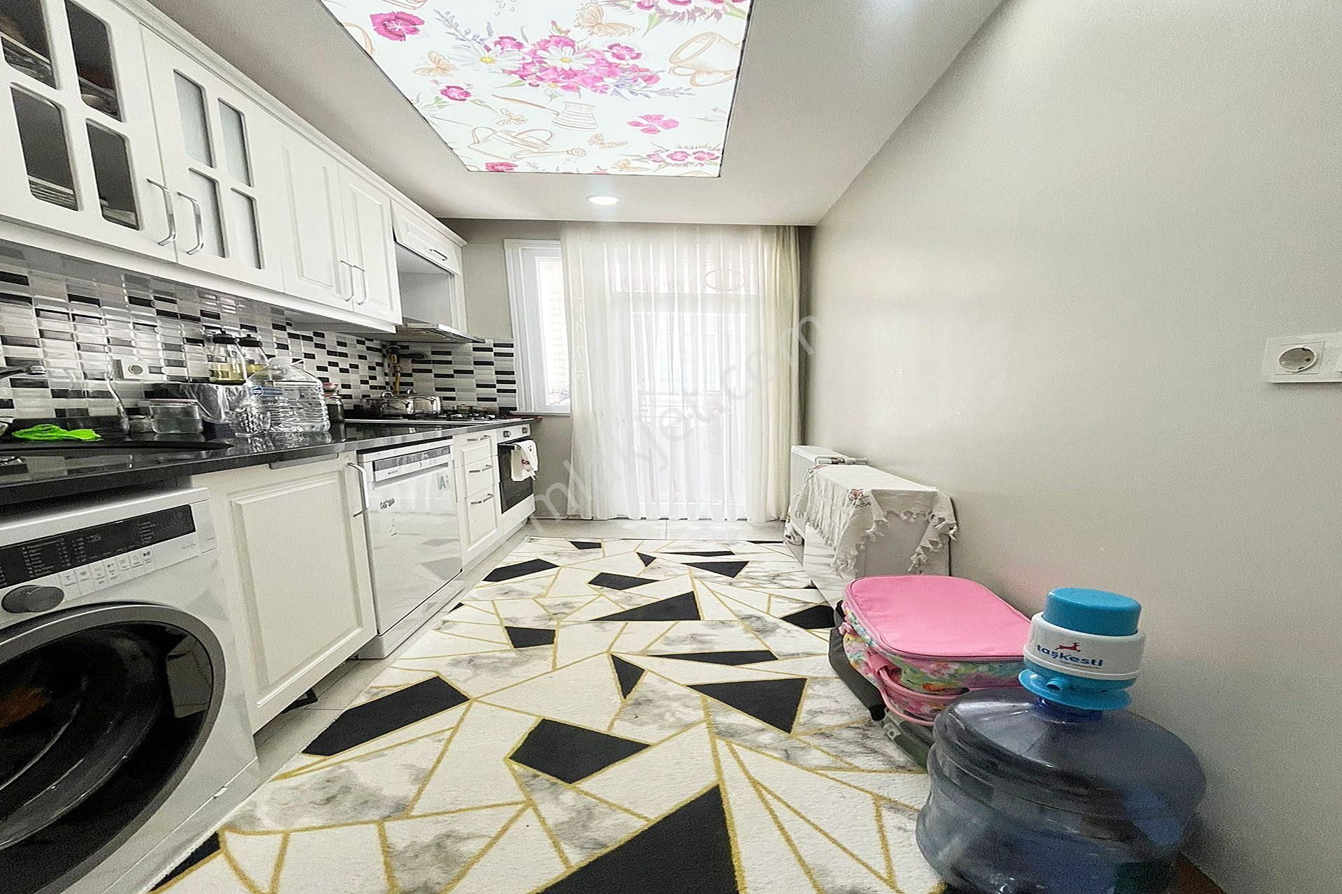 Cansever Yapı Farkıyla Bahçeşehir Göbeğinde 2+1 Satılık Daire