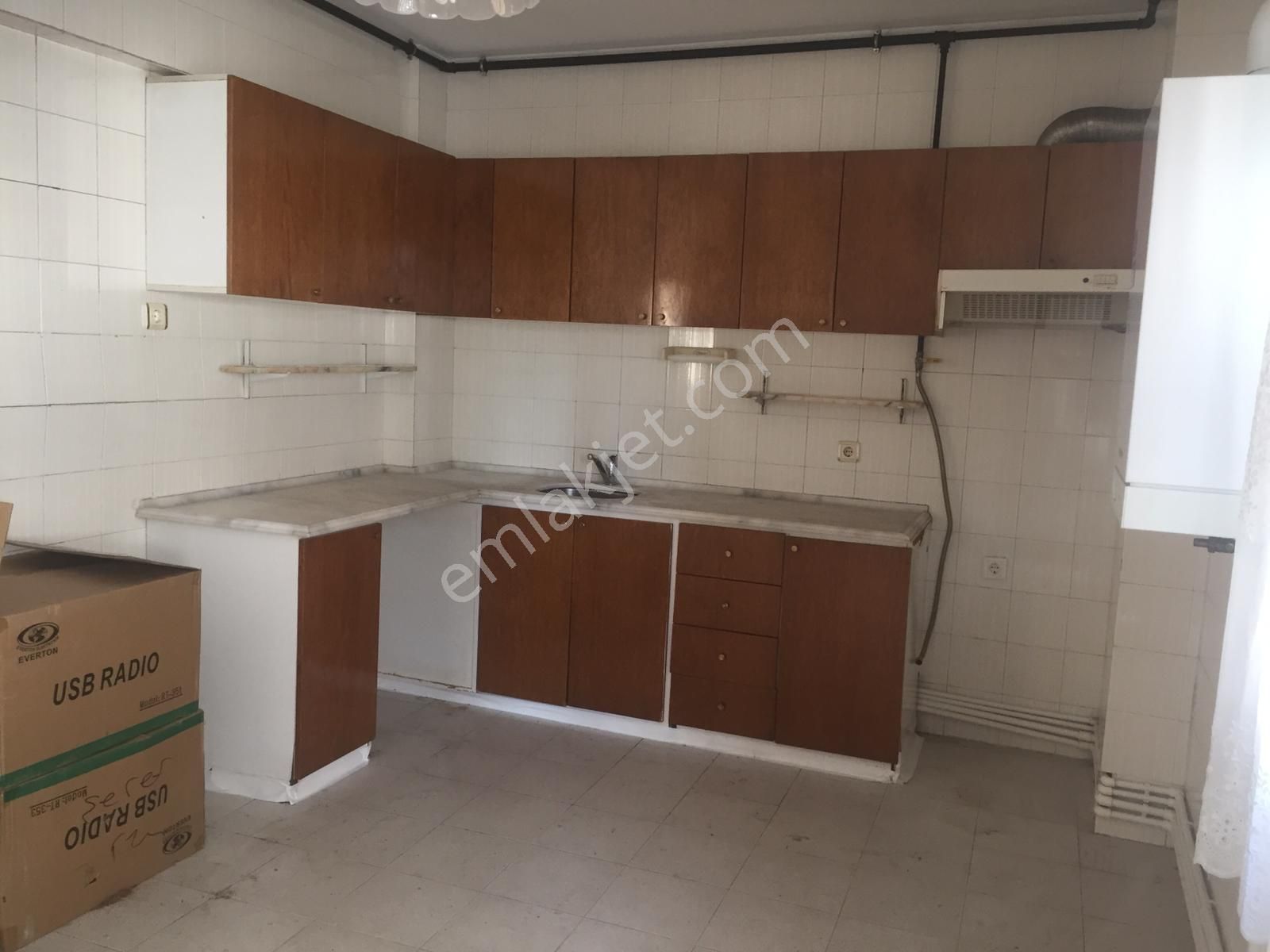 Basın Sitesinde Doğalgazlı Bakımlı Ferah Daire - Görsel 10