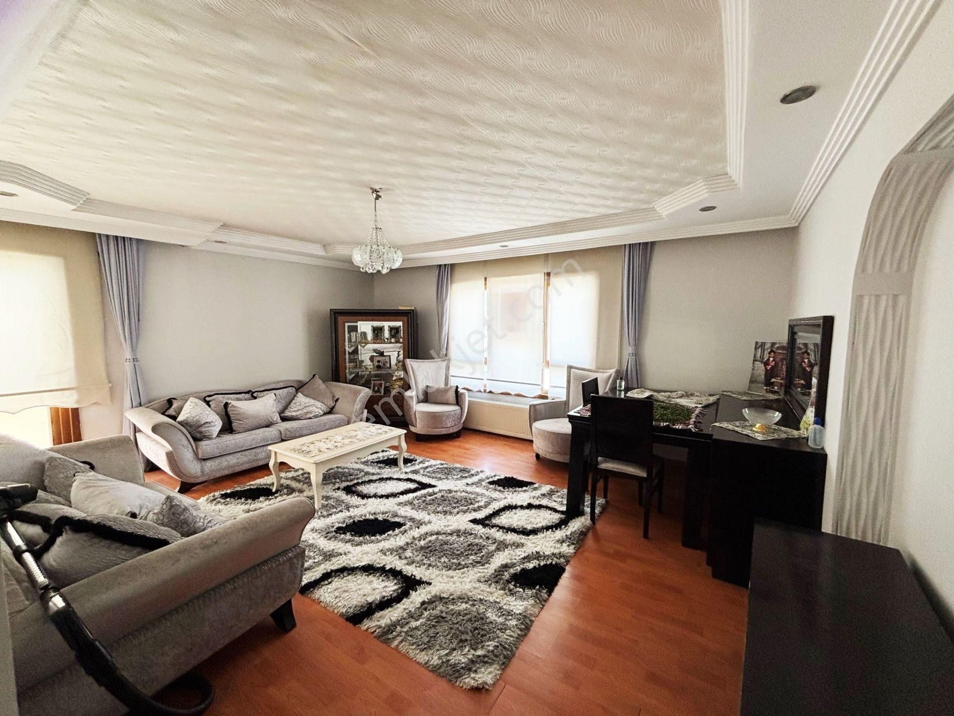 Duralialıç Mah 250m² 5+1 Manzaralı Ultralüx Satılık Daire!!!!