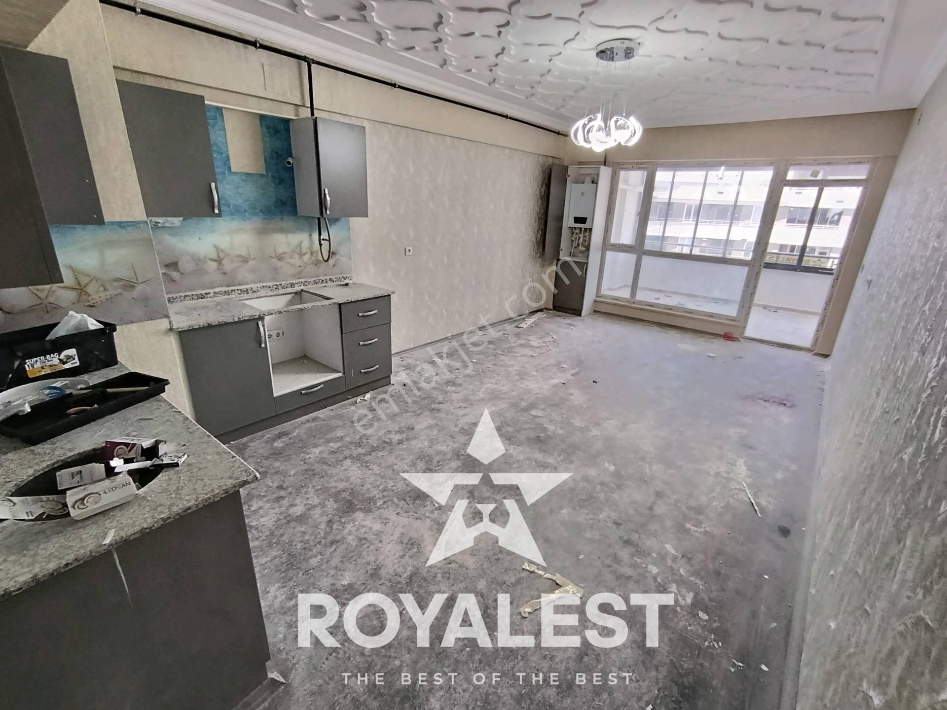 Royalest'ten Tamamı Yapılmış Masrafsız Sitenin En Uygunu Kaçmaz!