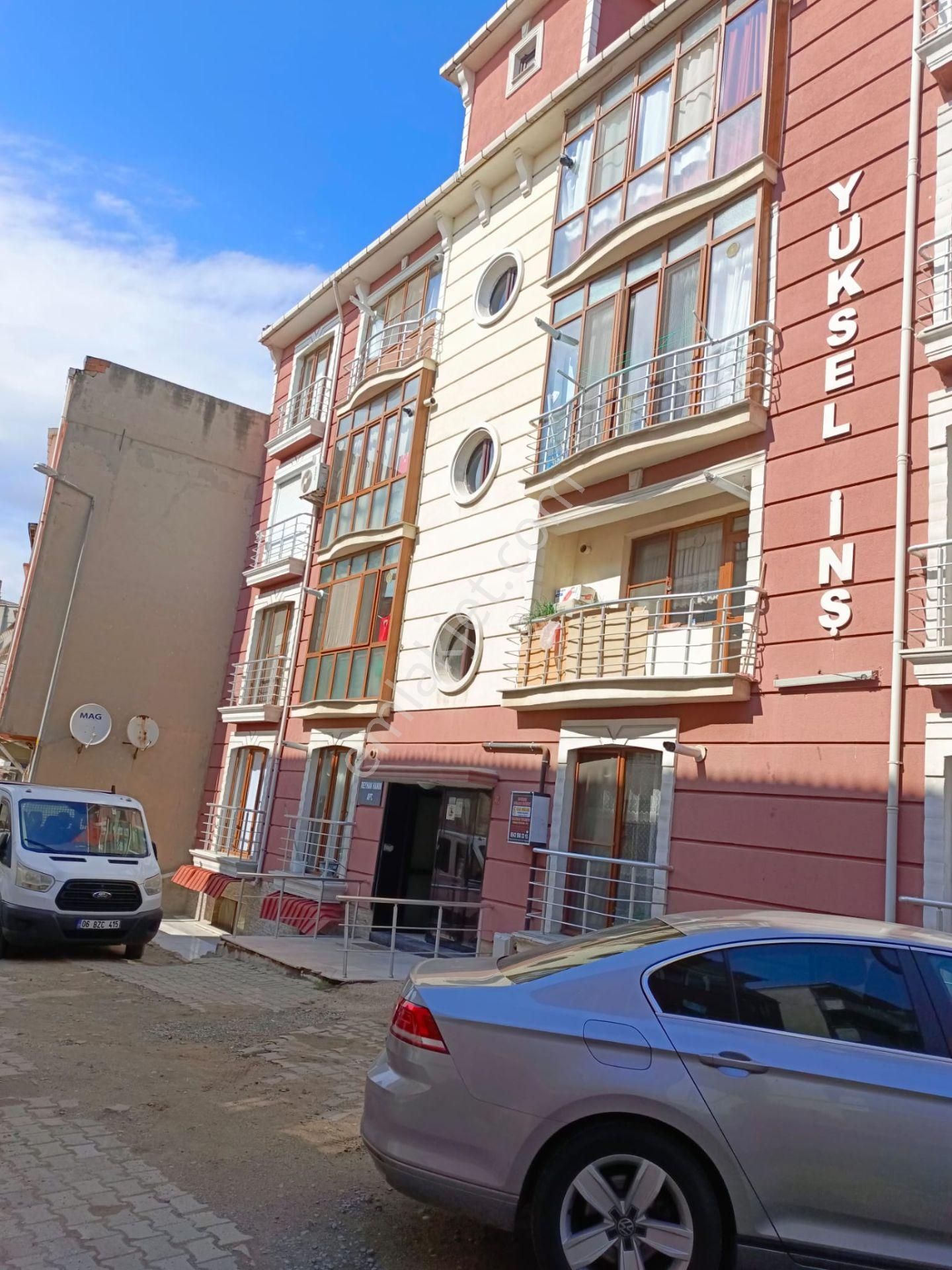 Edirne Uzunköprü Çarşı Merkezde Araç Takaslı Satılık 2+1 Daire