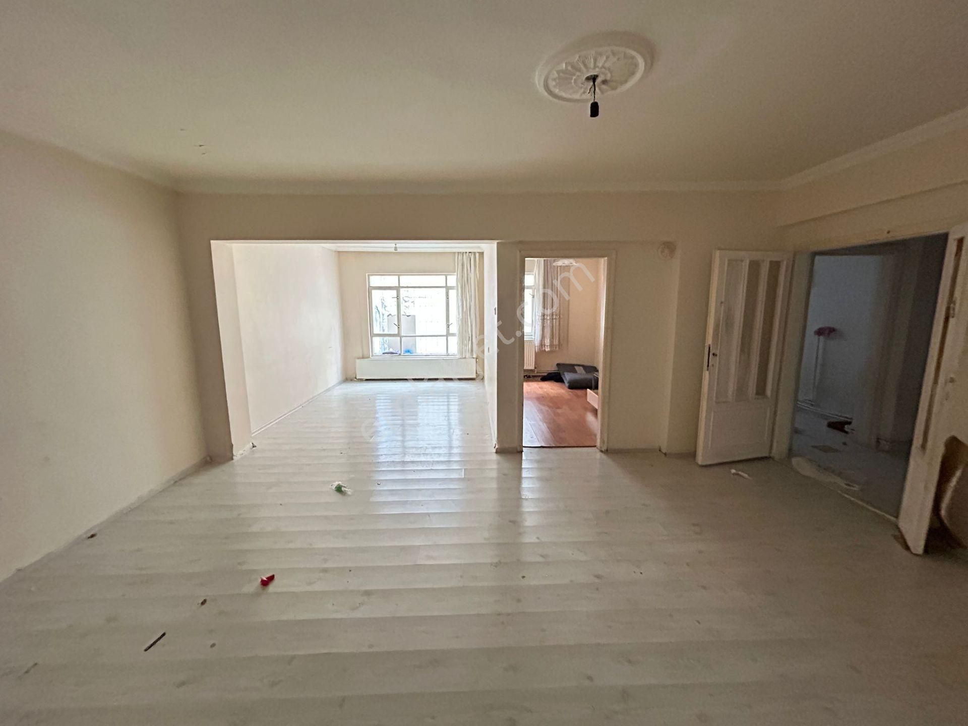 Kiralık Sanatoryum Caddesin De Hastaneler Yanı 2+1 Açıklama Kısmı Okuyunuz