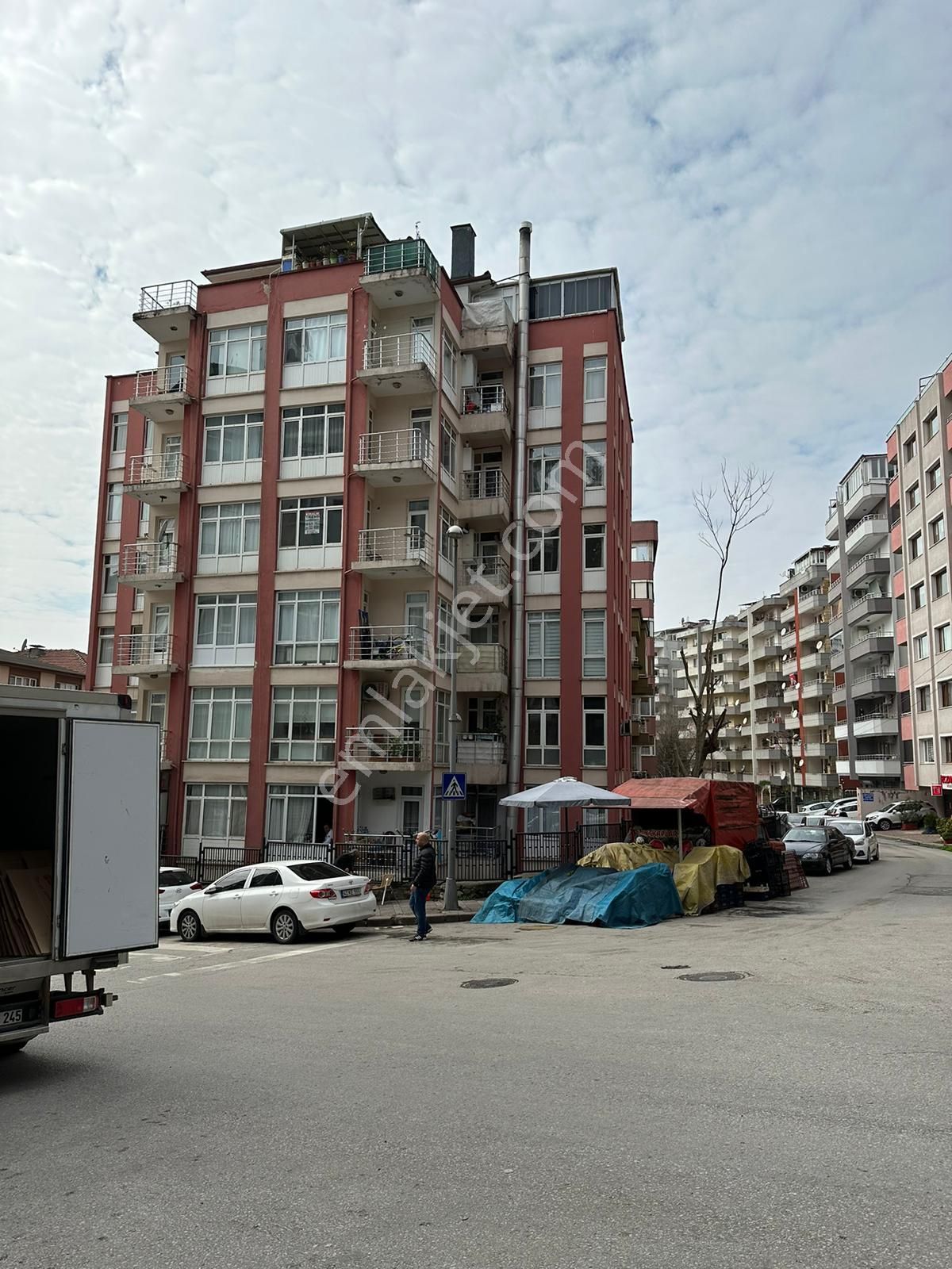İzmit Merkez Satılık 2+1 Ara Kat Daire