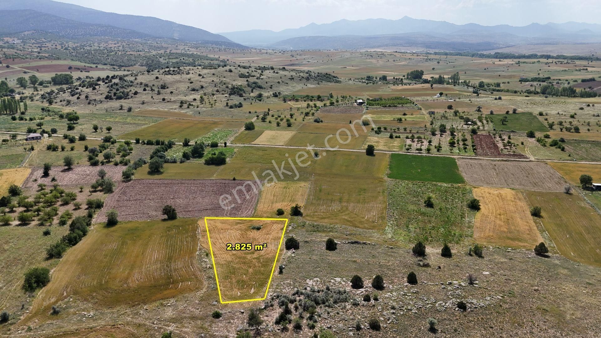 Akören De 2.825 M² Müstakil Tek Tapu Tarla