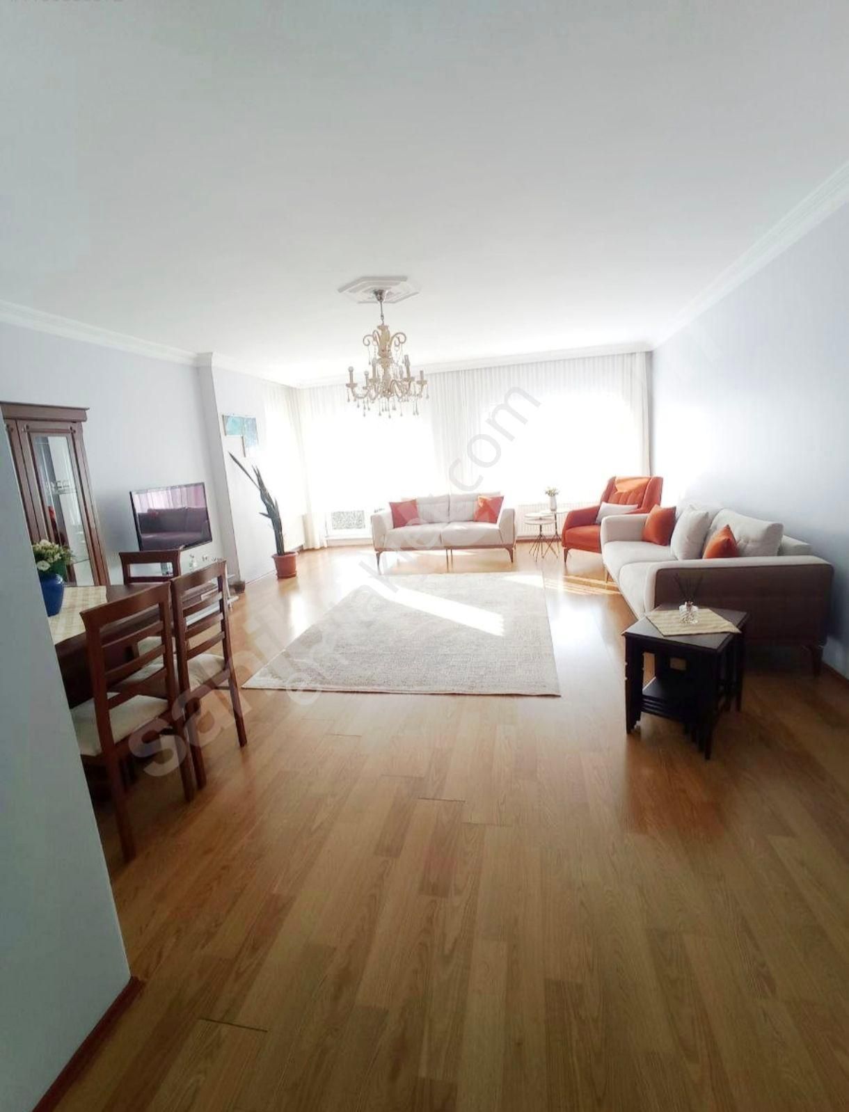 Kavacık Otağtepe Caddesinde Ara Kat Ferah Daire