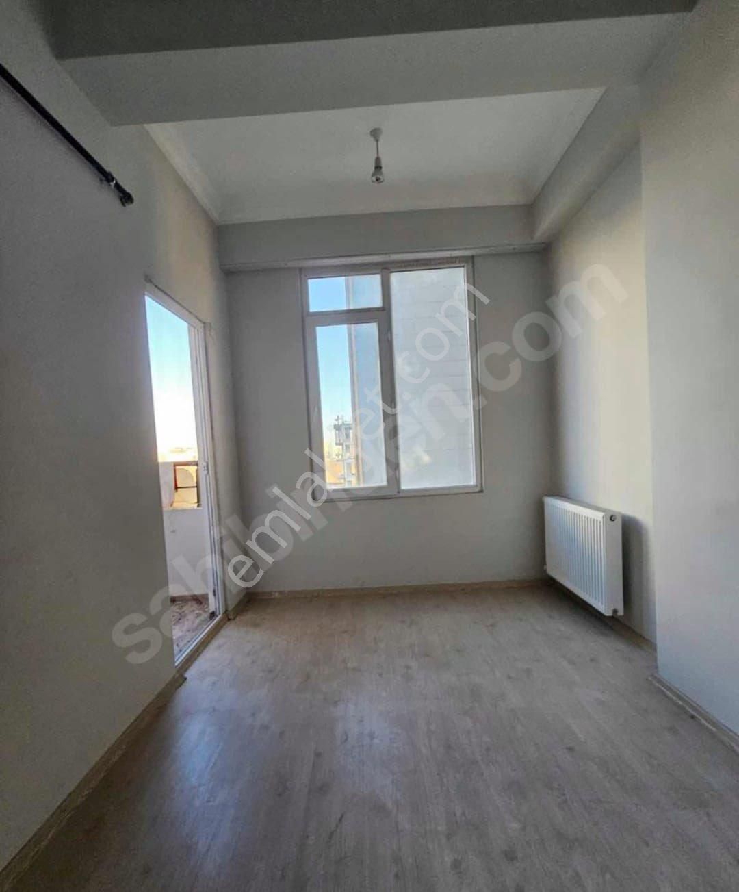 Acil Emlaktan Satılık 2+1 Daire