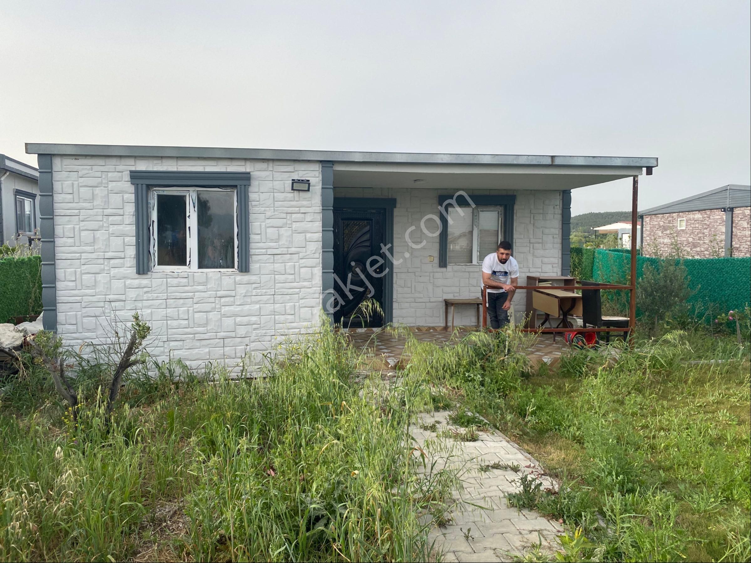 Menderes Garden Yanı Satılık 237 M2 1+1 Resmi Tapulu Bahçe