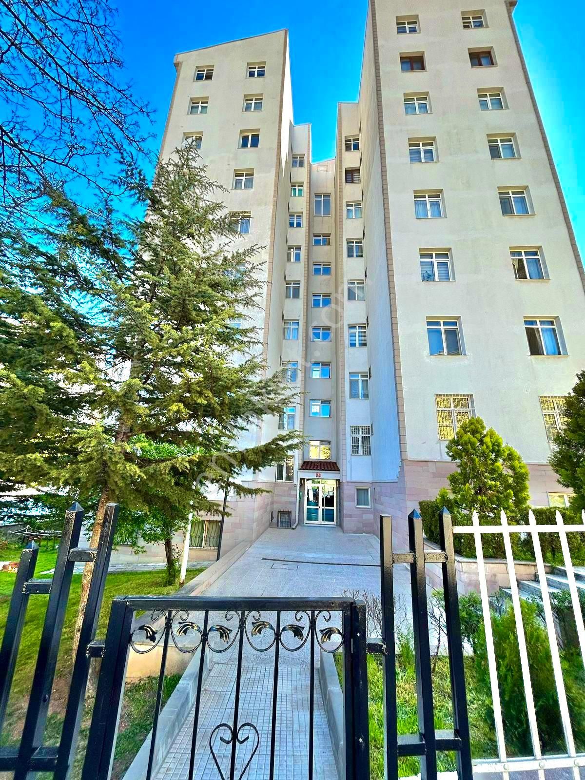 Batıkent Uğur Mumcu Mh. Satılık 3+1 Daire