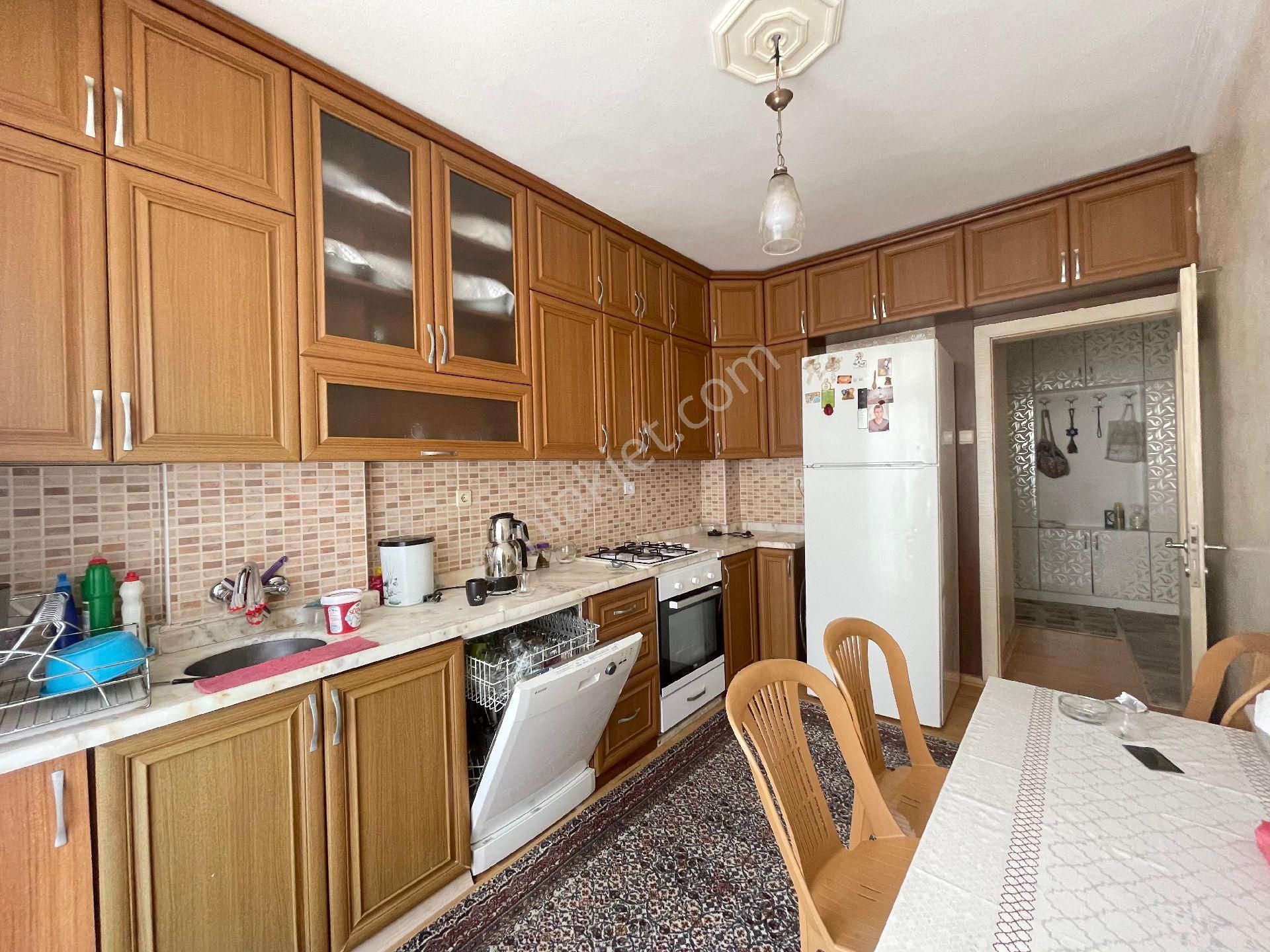 Ra Gayrimenkul Cumhuriyet Mh.satılık 3+1 Daire