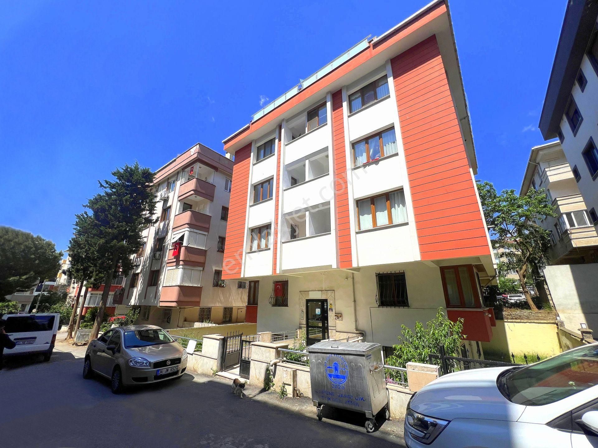 ▃birikim▃ İdealtepe'de 14 Yıllık Binada Ebeveyn Banyolu Lüks 2+1