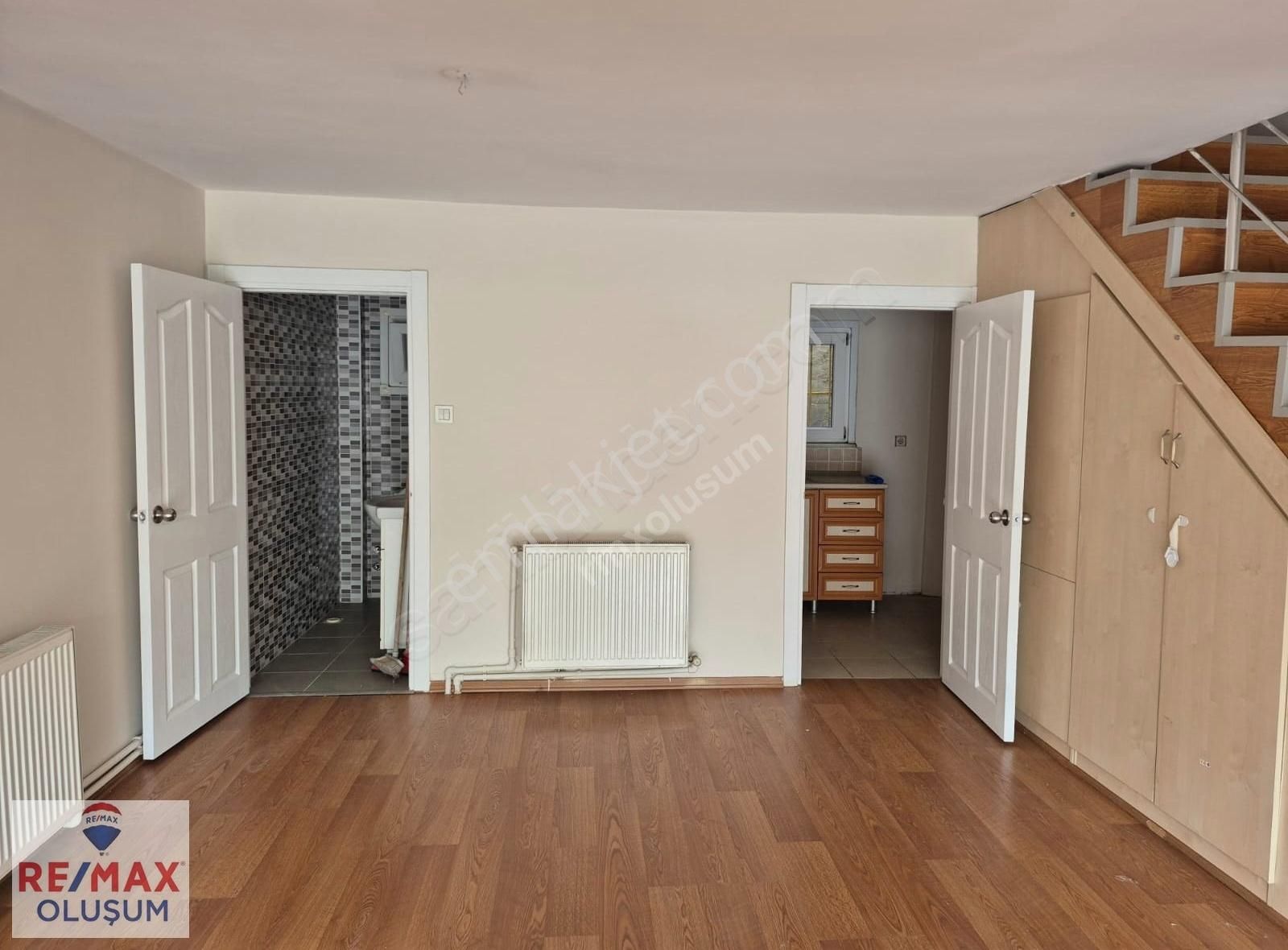Remax Necati Kurt/çayırbaşı'nda Satılık Eczane Mülkü