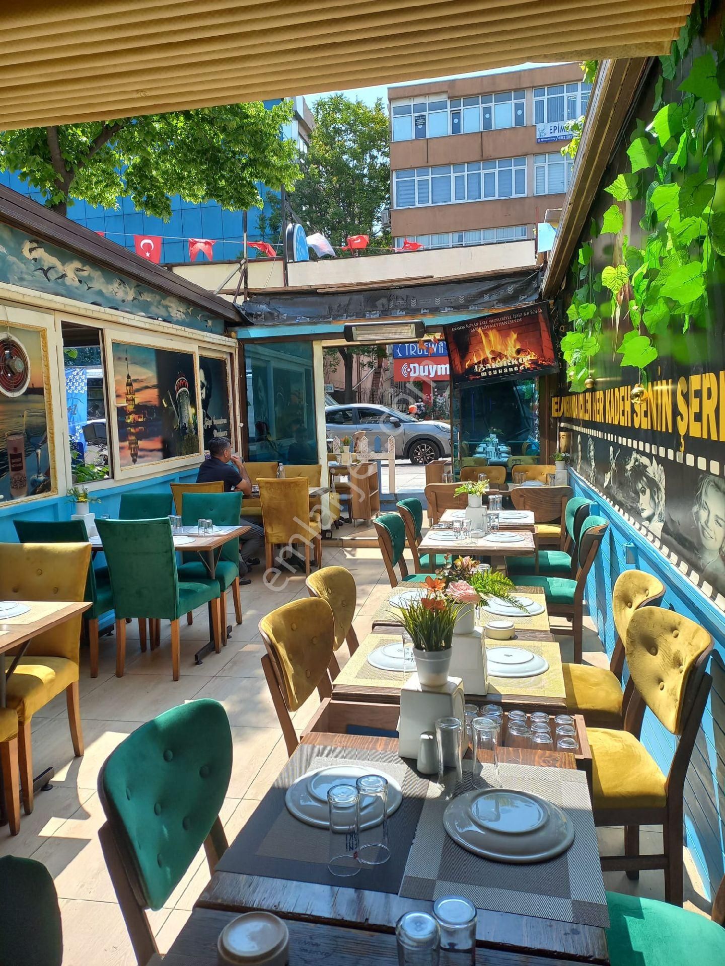 Bakırköy 'de Devren Kiralık İşlek Cadde Üzerinde Cafe Olmaya Müsait