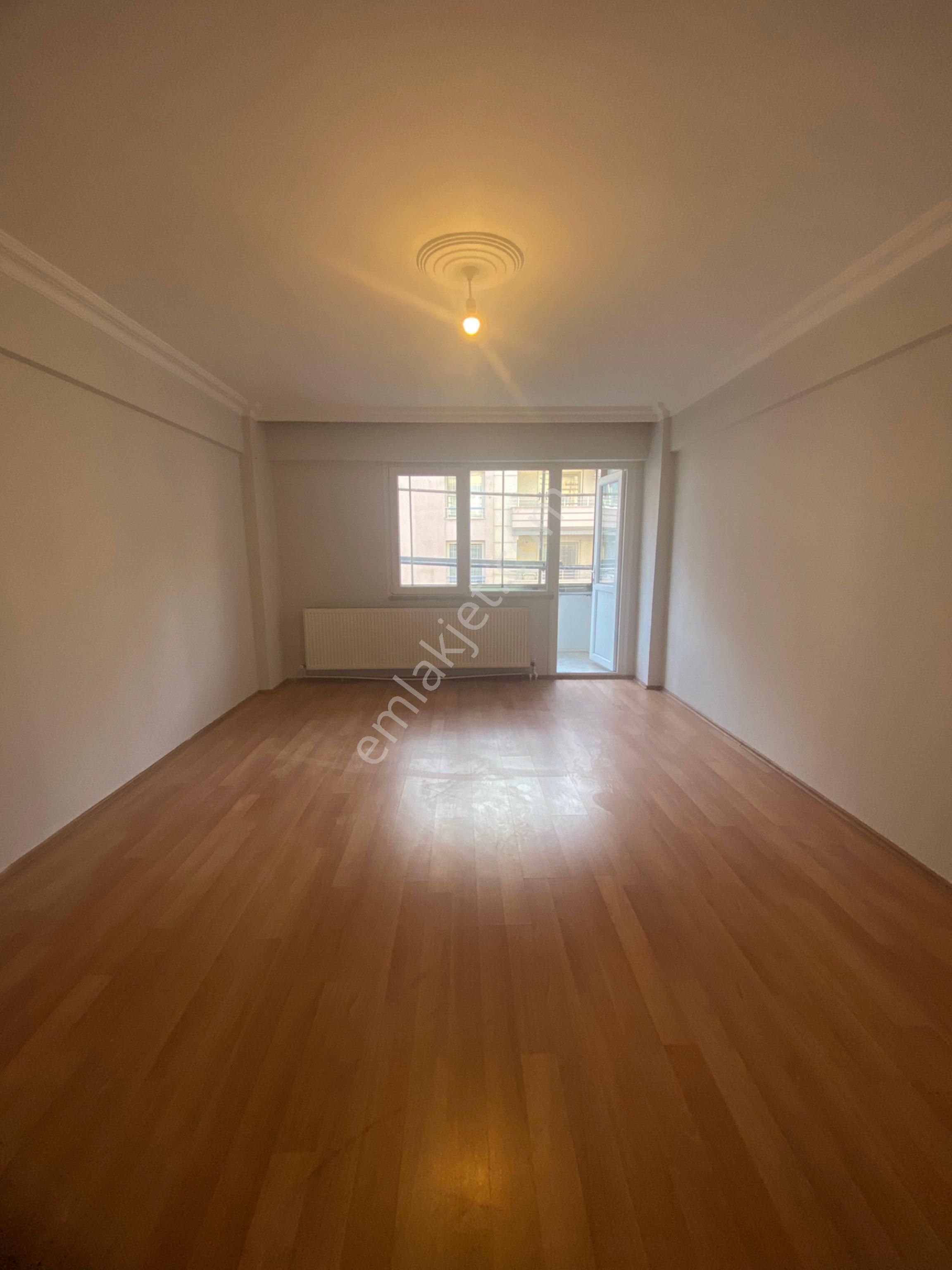 Fiber Emlak Akhisar Ragıpbey Mh Kiralık Ara Kat 3+1 Daire