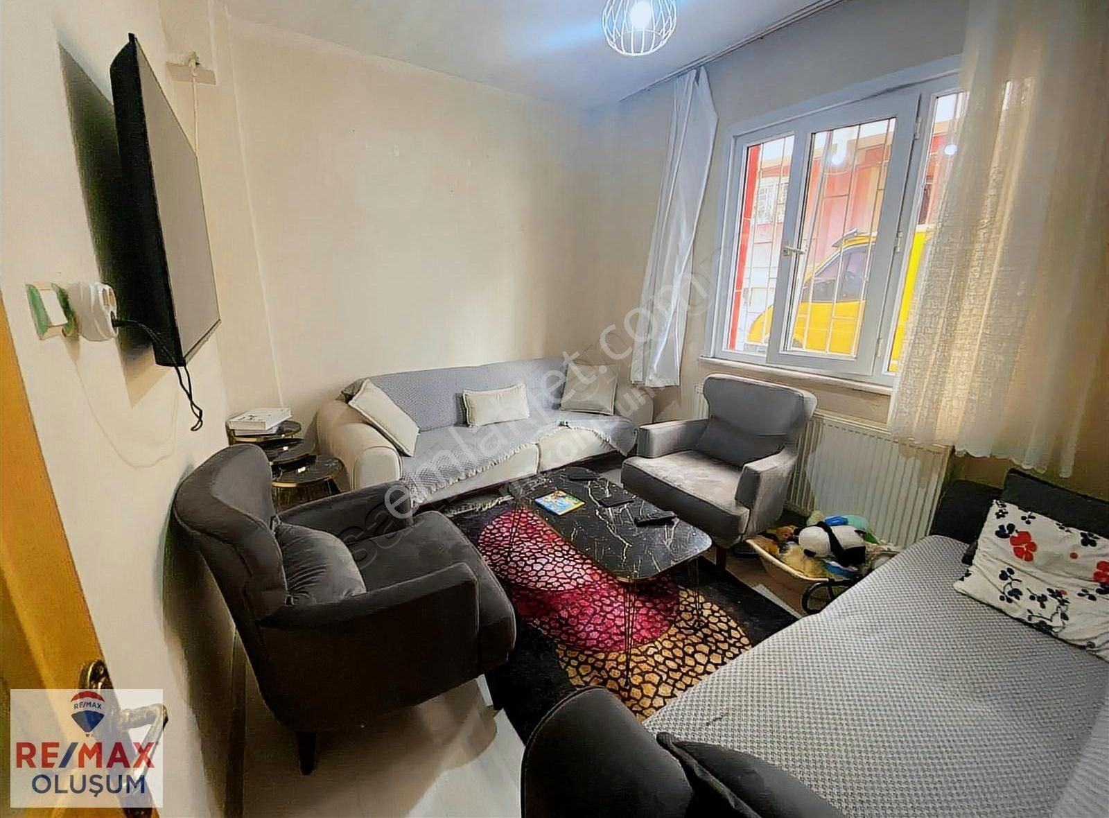 Güneşli 15 Temmuz Mahallesinde 2+1 Satılık Daire Acil