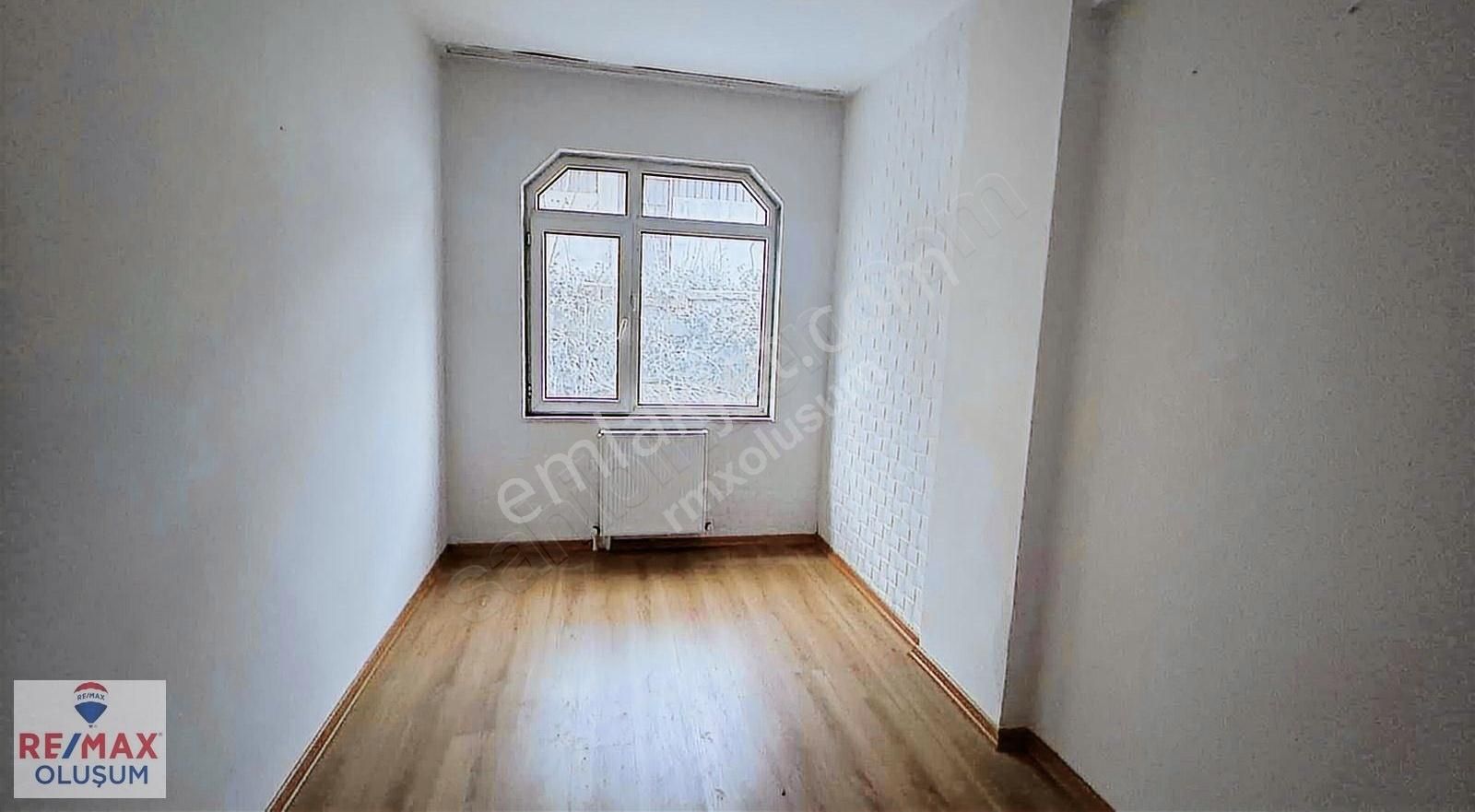 Gaziosmanpaşa Yıldıztabya 105 M2 Ara Kat Satılık Boş Daire