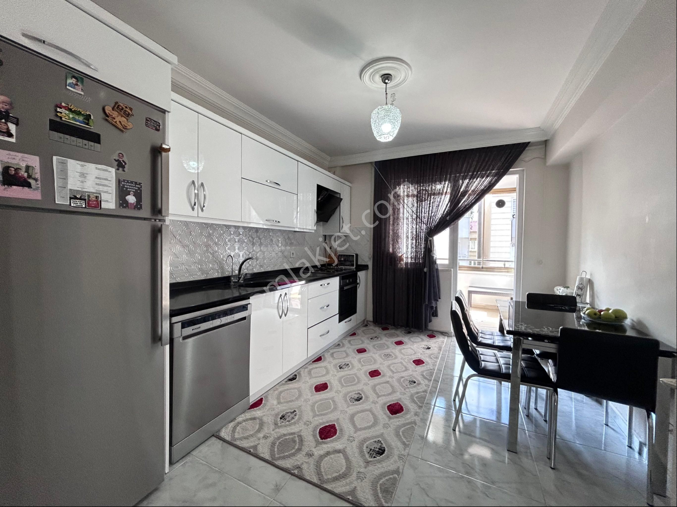 Doğan Emlak Group’tan G.o.p Mh 3+1 3.kat 3 Yıllık 145m2 Kapalı Otoparklı