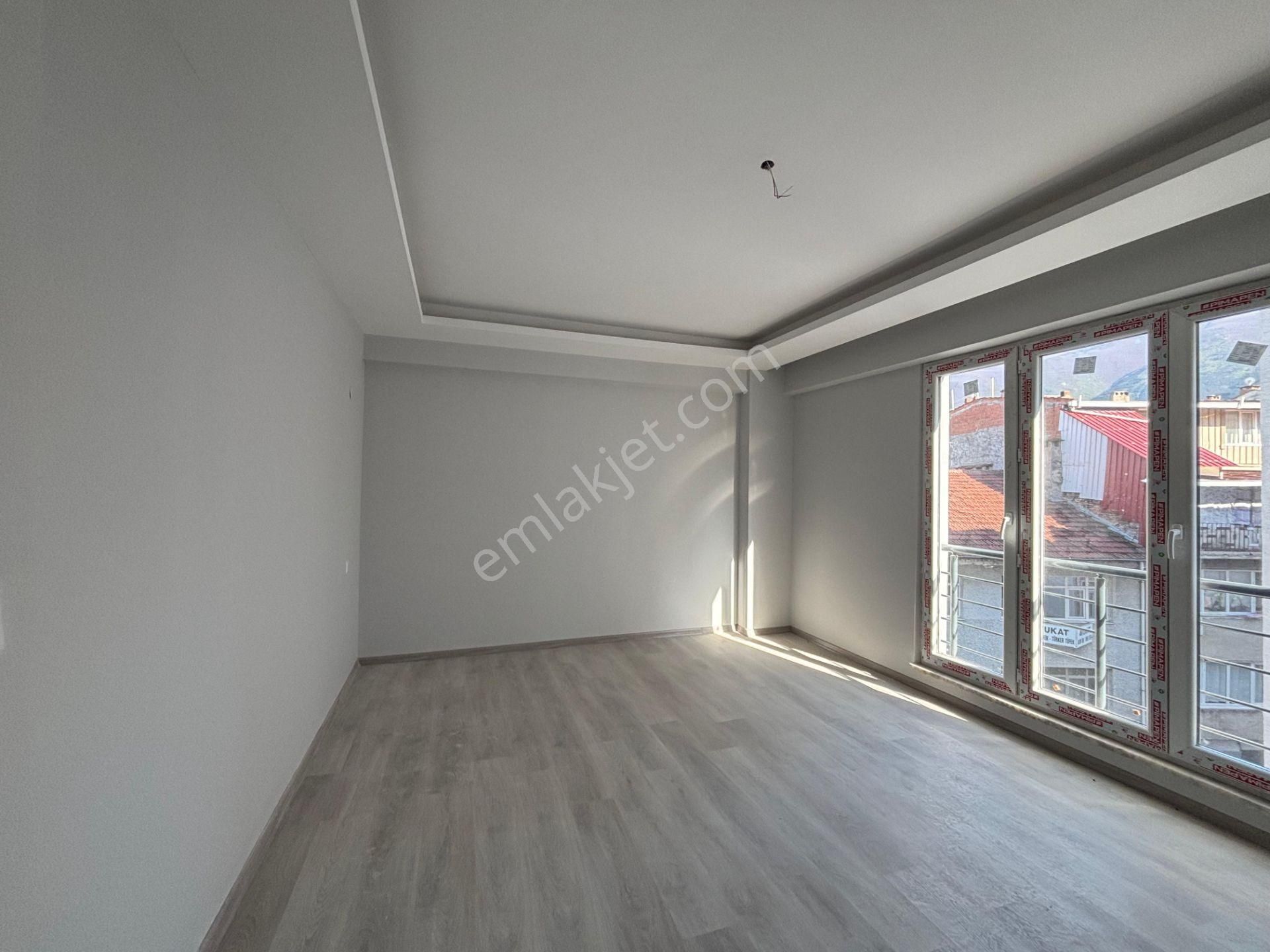Morina Gayrimenkul Den Hacı İlyasda Kiralık Sıfır 2+1 Daire
