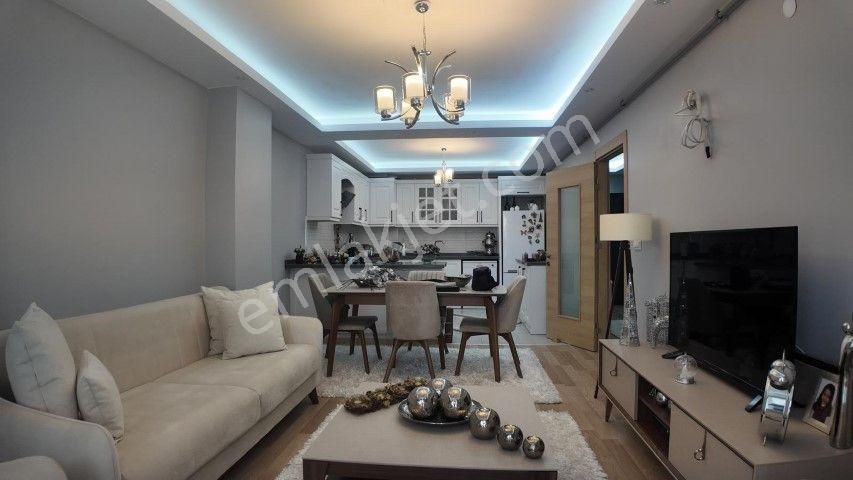Menemen Ulus Mahallesinde 3+1 Full Eşyalı Satılık Daire - Görsel 15