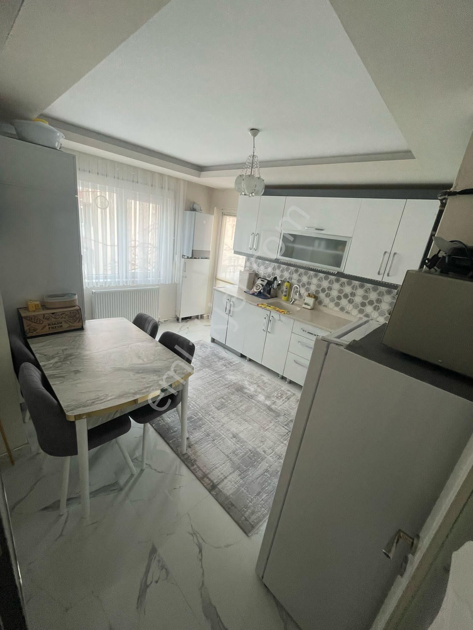 Sincan Mareşal Çakmak Mahallesi 3+1 Katta Full+full Yapılı Asansörlü Daire