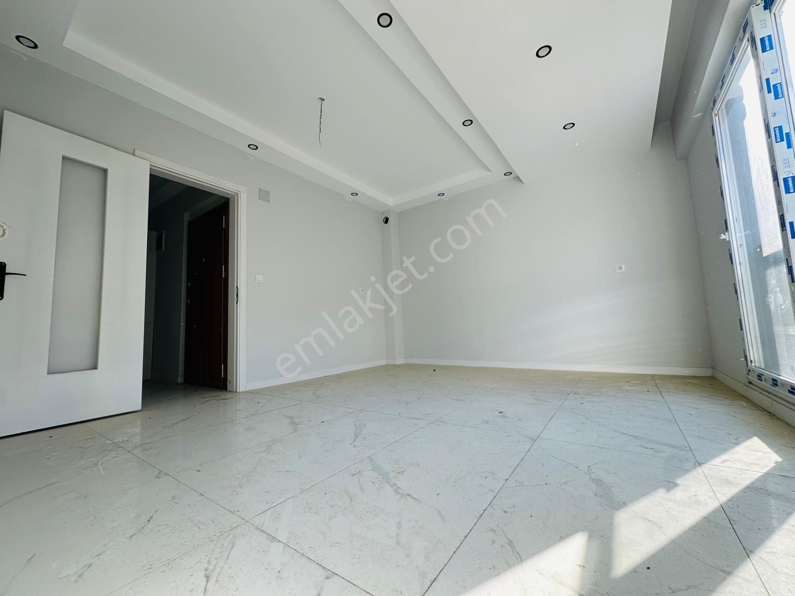 🏡 Göl-san Gayrimenkul’den 🏡 Yeşil Mah. 2+1 105 M2 Ayrı Mutfak Satılık Daire