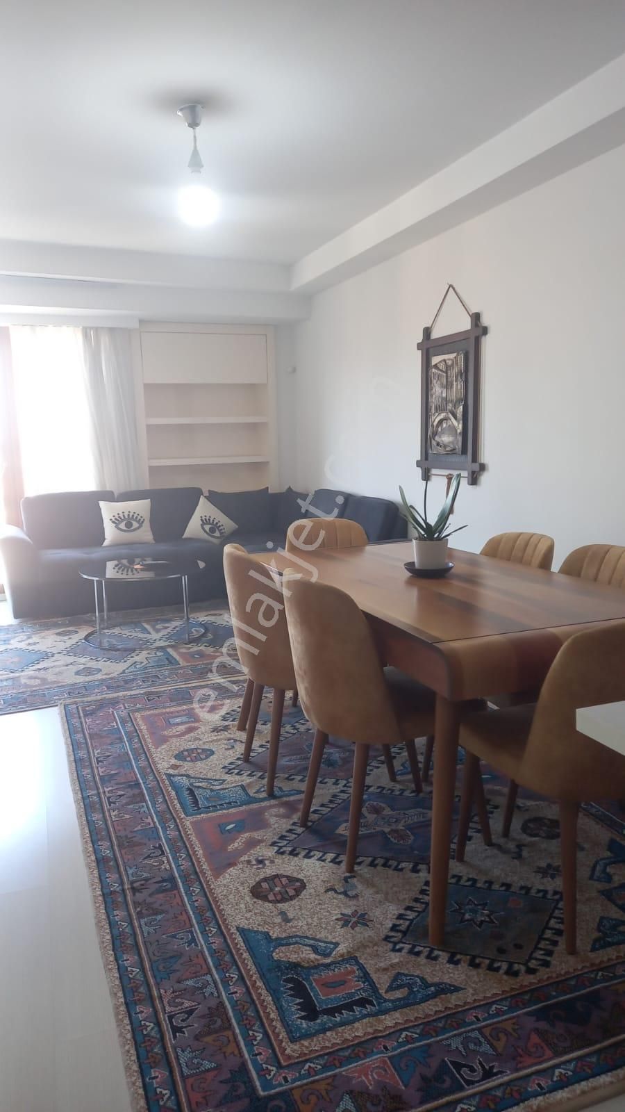 Papatya Residence 3 Merkezi Konumda Eşyalı 1+1