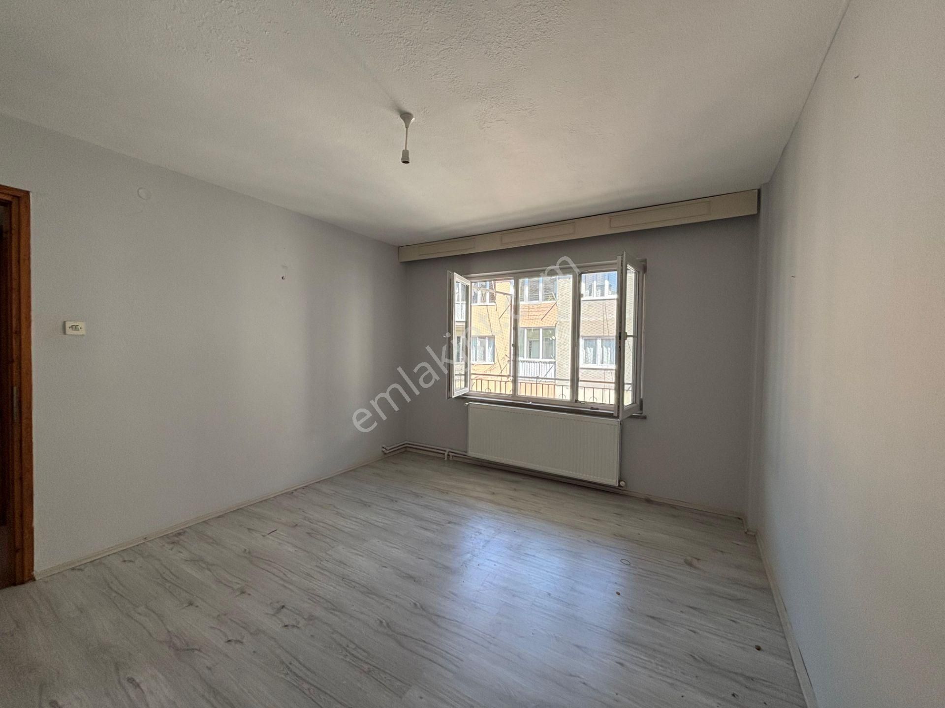 Morina Gayrimenkul Den Elmasbahçelerde Kiralık Geniş 2+1 Daire